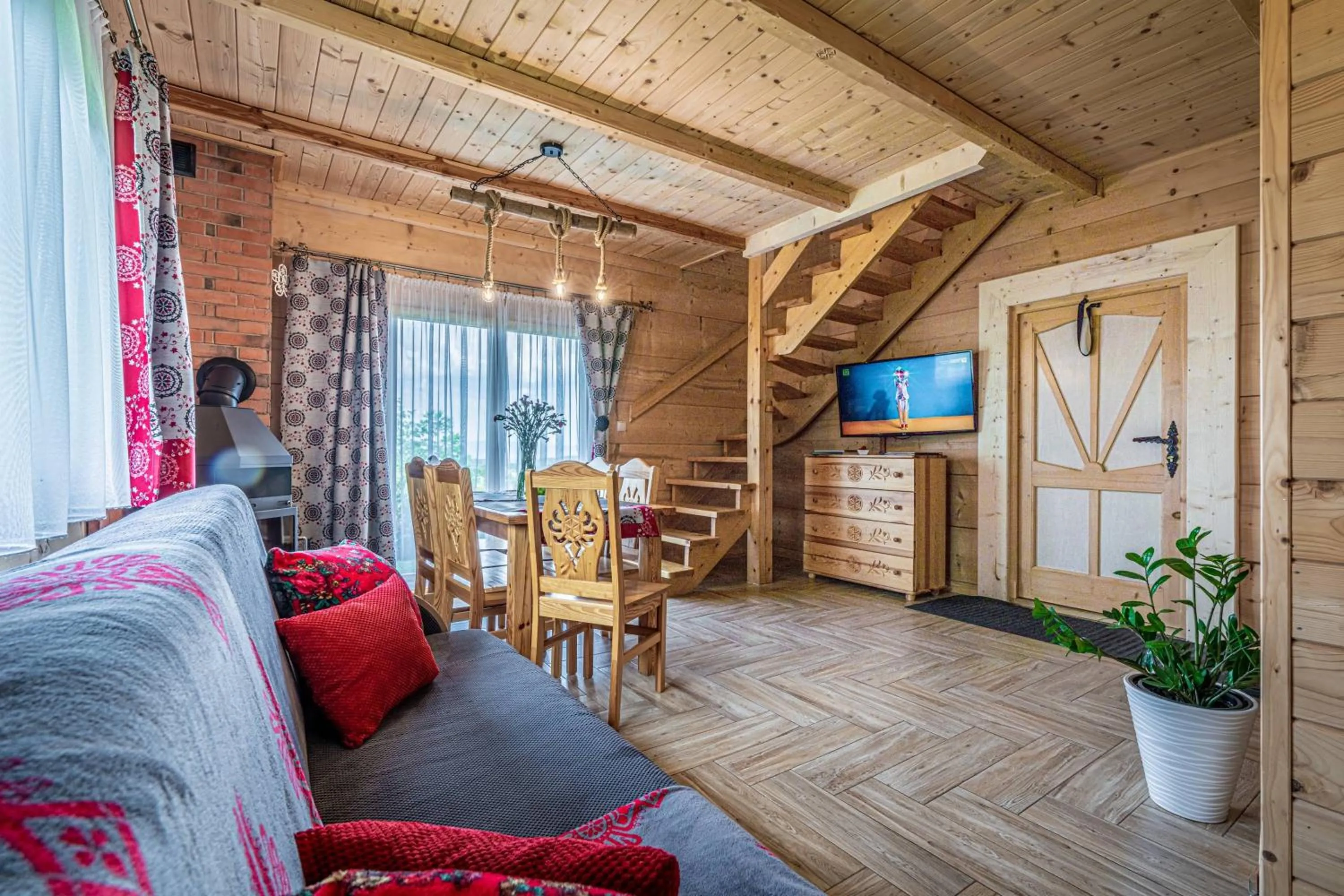 Living room in Domki Górskie Janosik, Kwicoł i Pyzdra Jacuzzi, Sauna