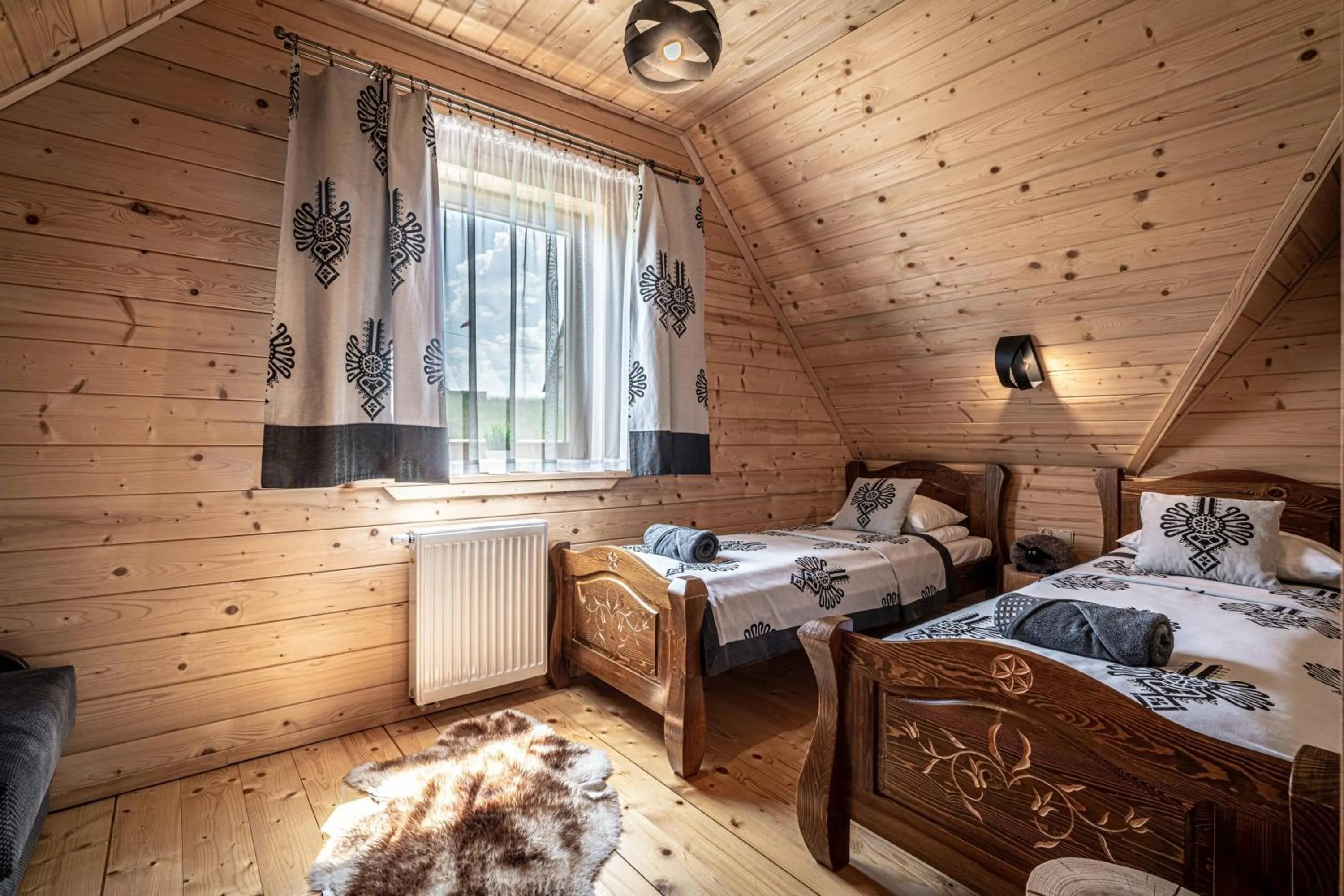 Bedroom, Bed in Domki Górskie Janosik, Kwicoł i Pyzdra Jacuzzi, Sauna