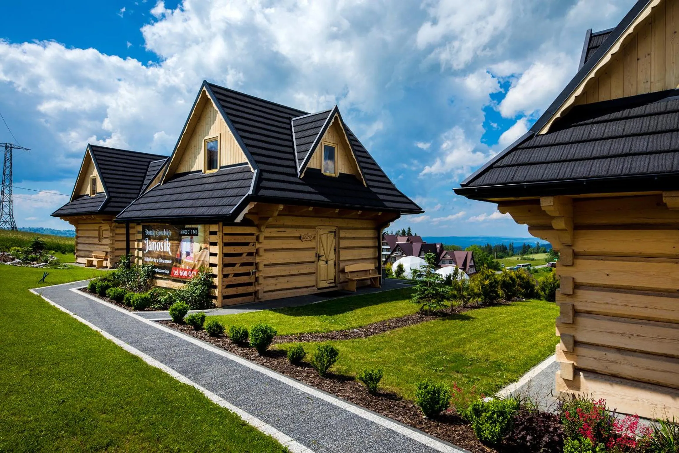 Property building in Domki Górskie Janosik, Kwicoł i Pyzdra Jacuzzi, Sauna