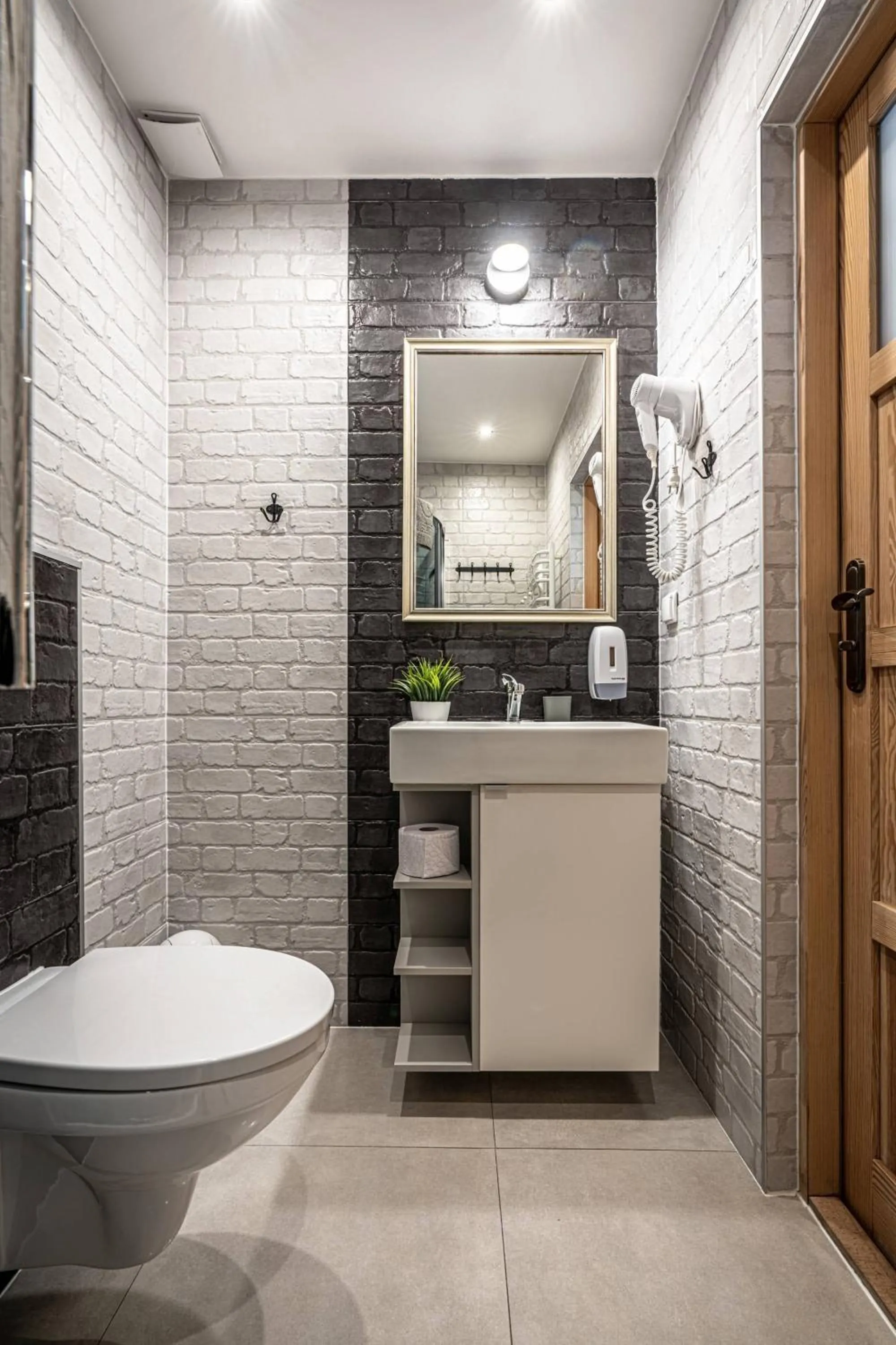 Bathroom in Domki Górskie Janosik, Kwicoł i Pyzdra Jacuzzi, Sauna