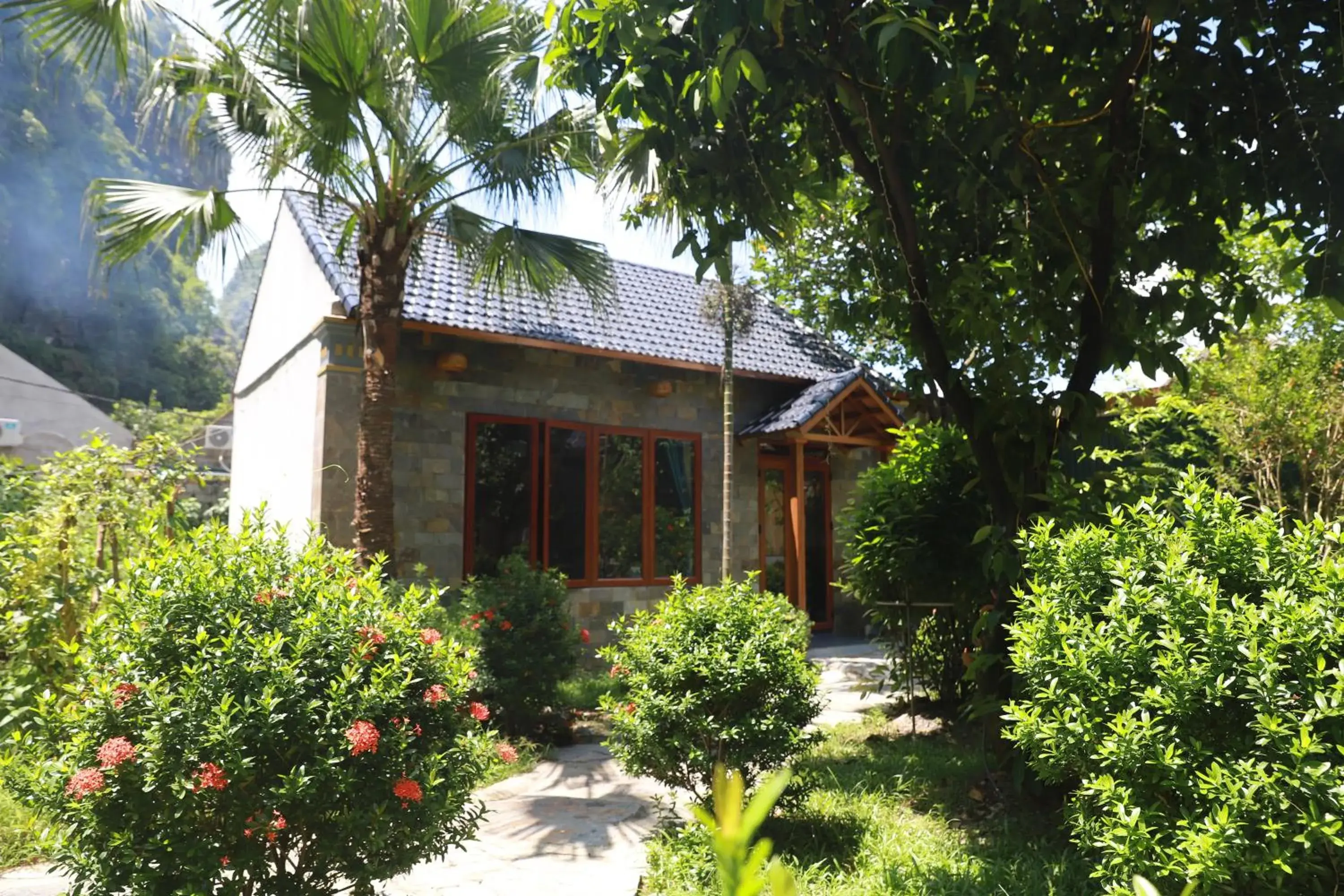 Garden in Trang An River View Homestay Garden in Trang An River View Homestay