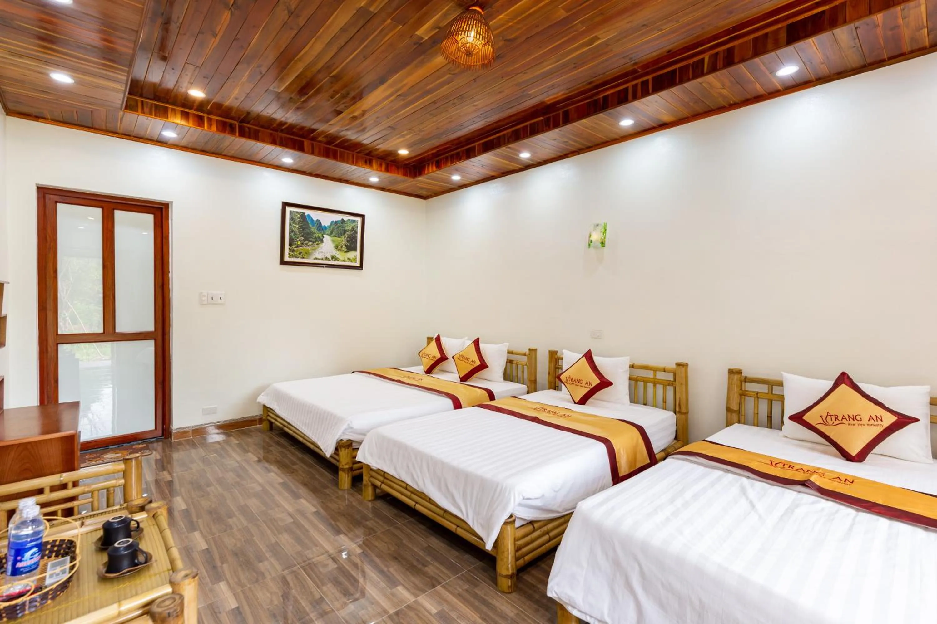 Bed in Trang An River View Homestay