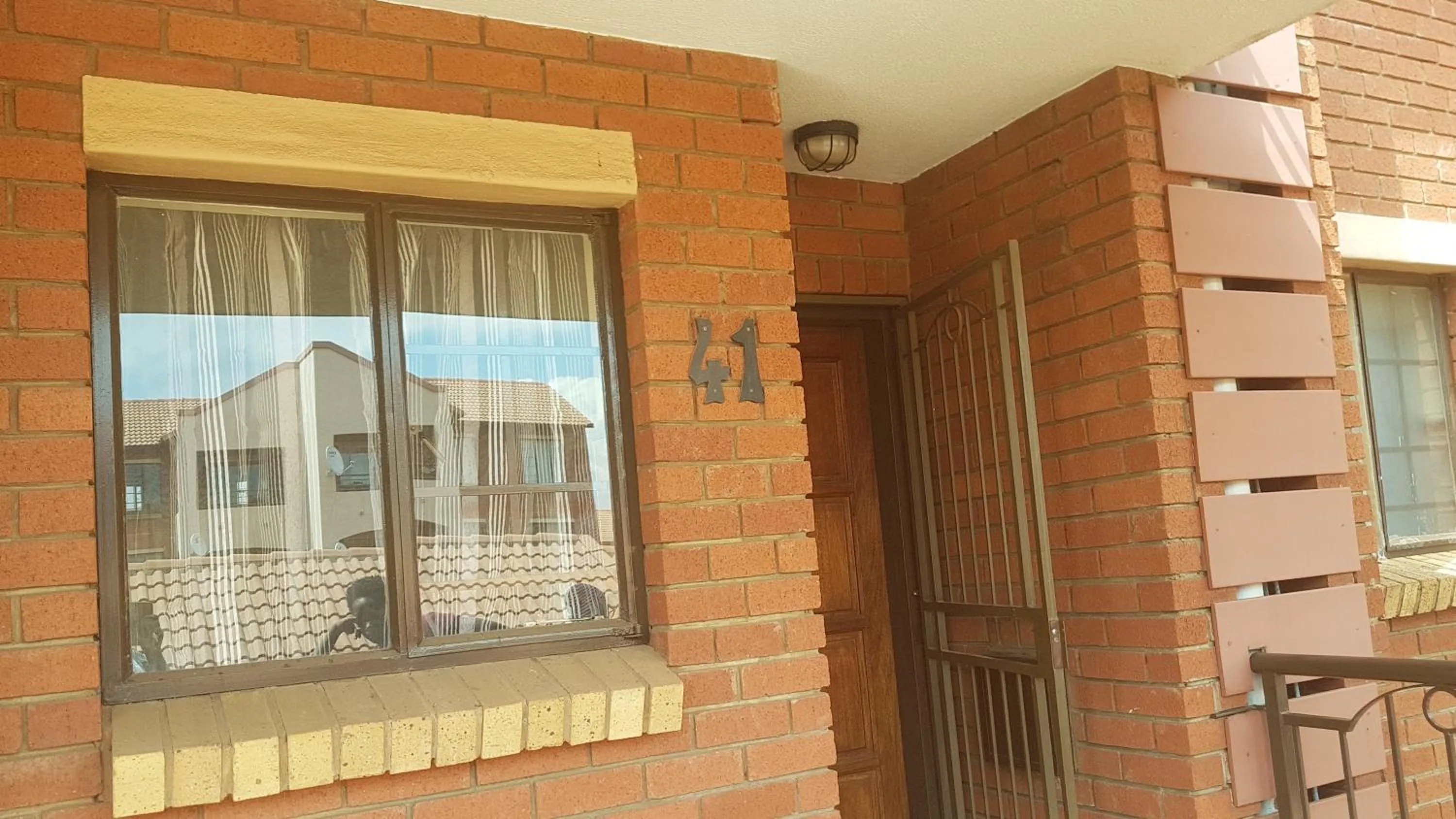 Two-Bedroom Apartment with Balcony - single occupancy in Clearwater Self catering Apartments No Loadshedding