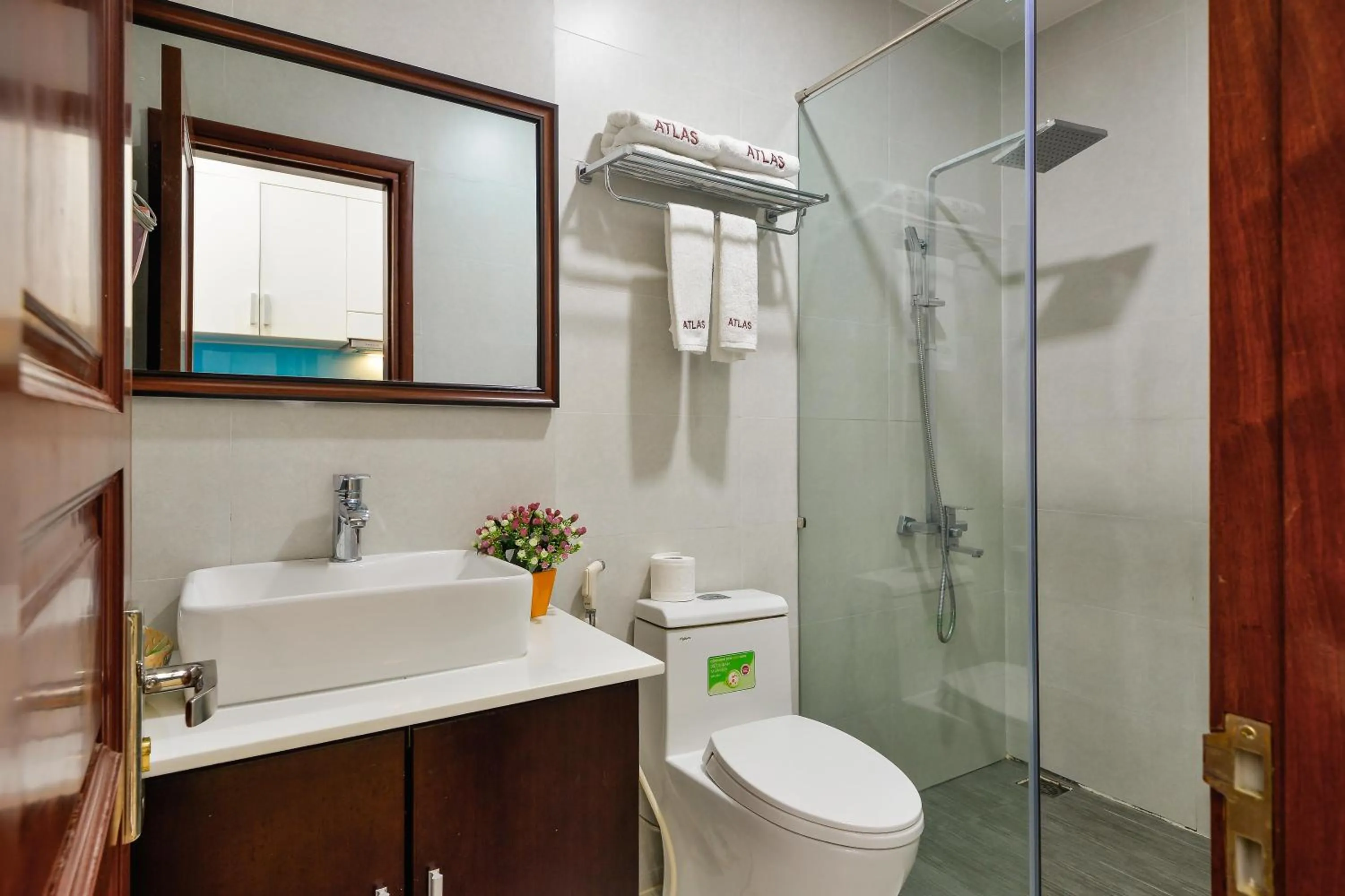 Toilet in Atlas Hotel & Apartments