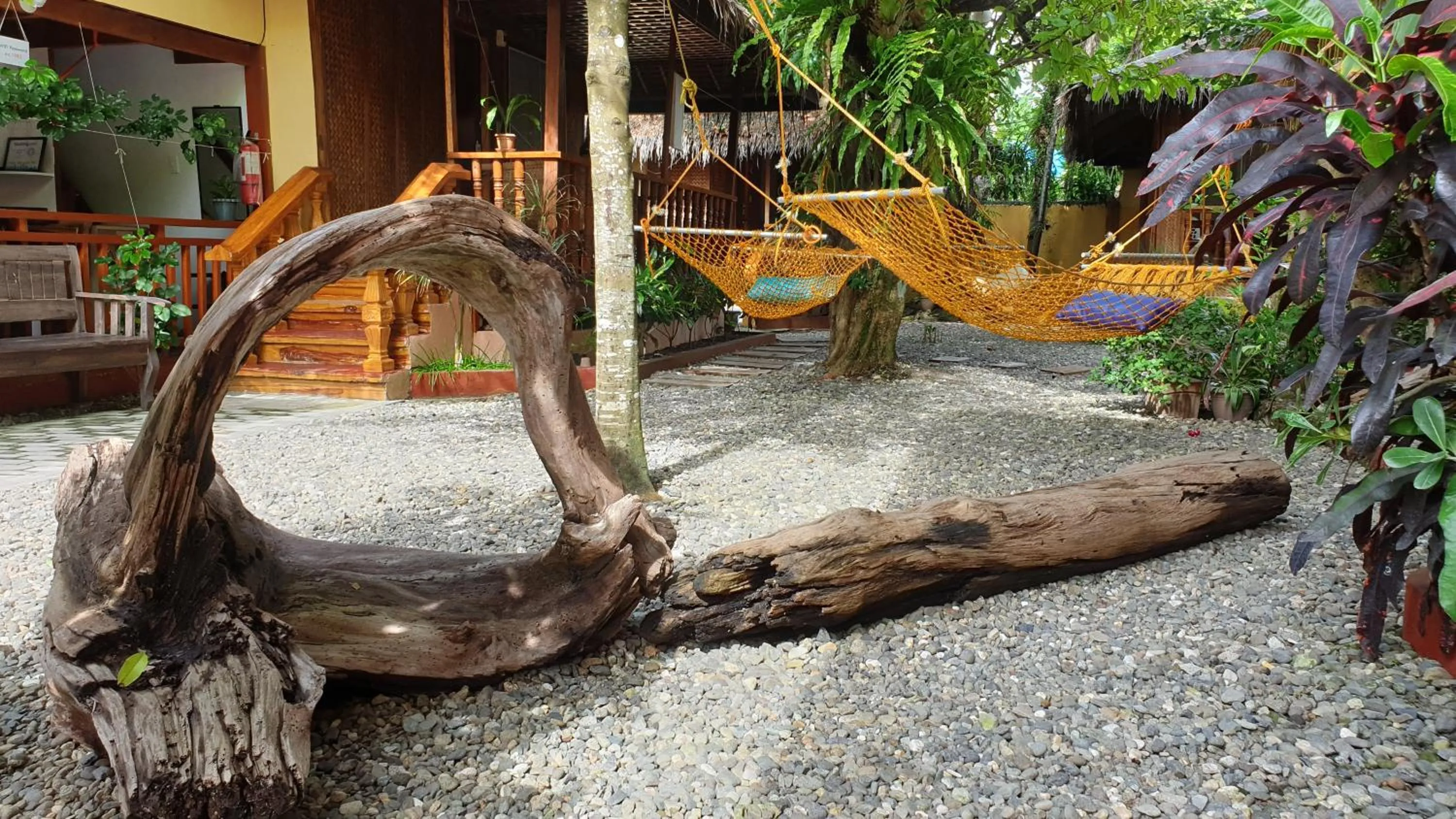 Property building in Roy's Rendezvous Boracay