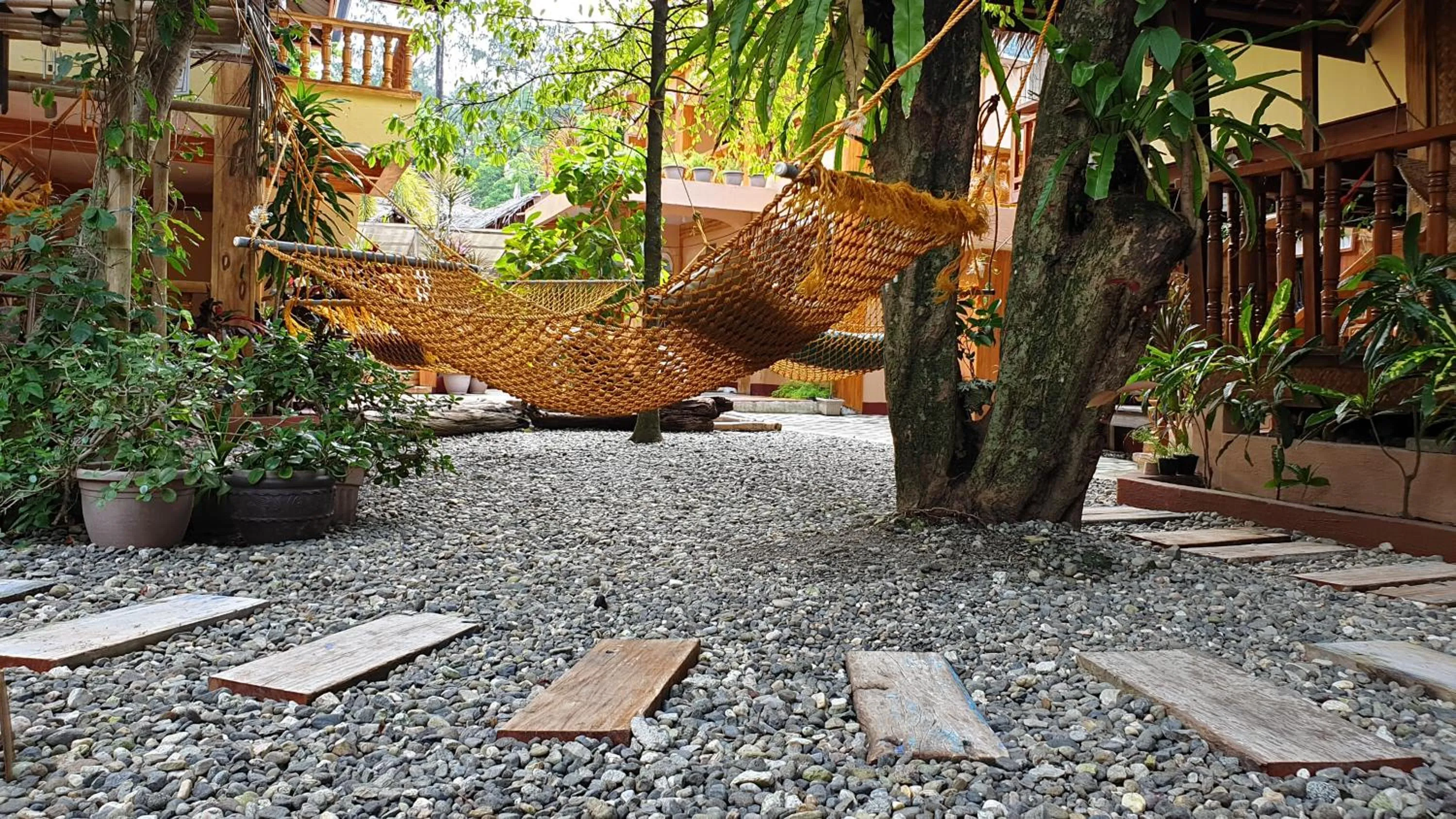 Garden in Roy's Rendezvous Boracay