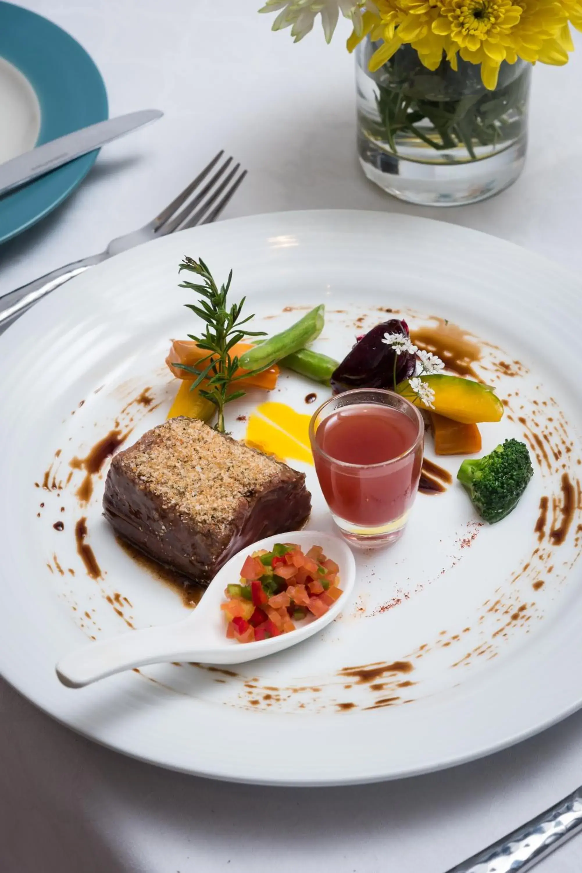 Food and drinks in Oliphant Boutique Villa by Amaya Food and drinks in Oliphant Boutique Villa by Amaya