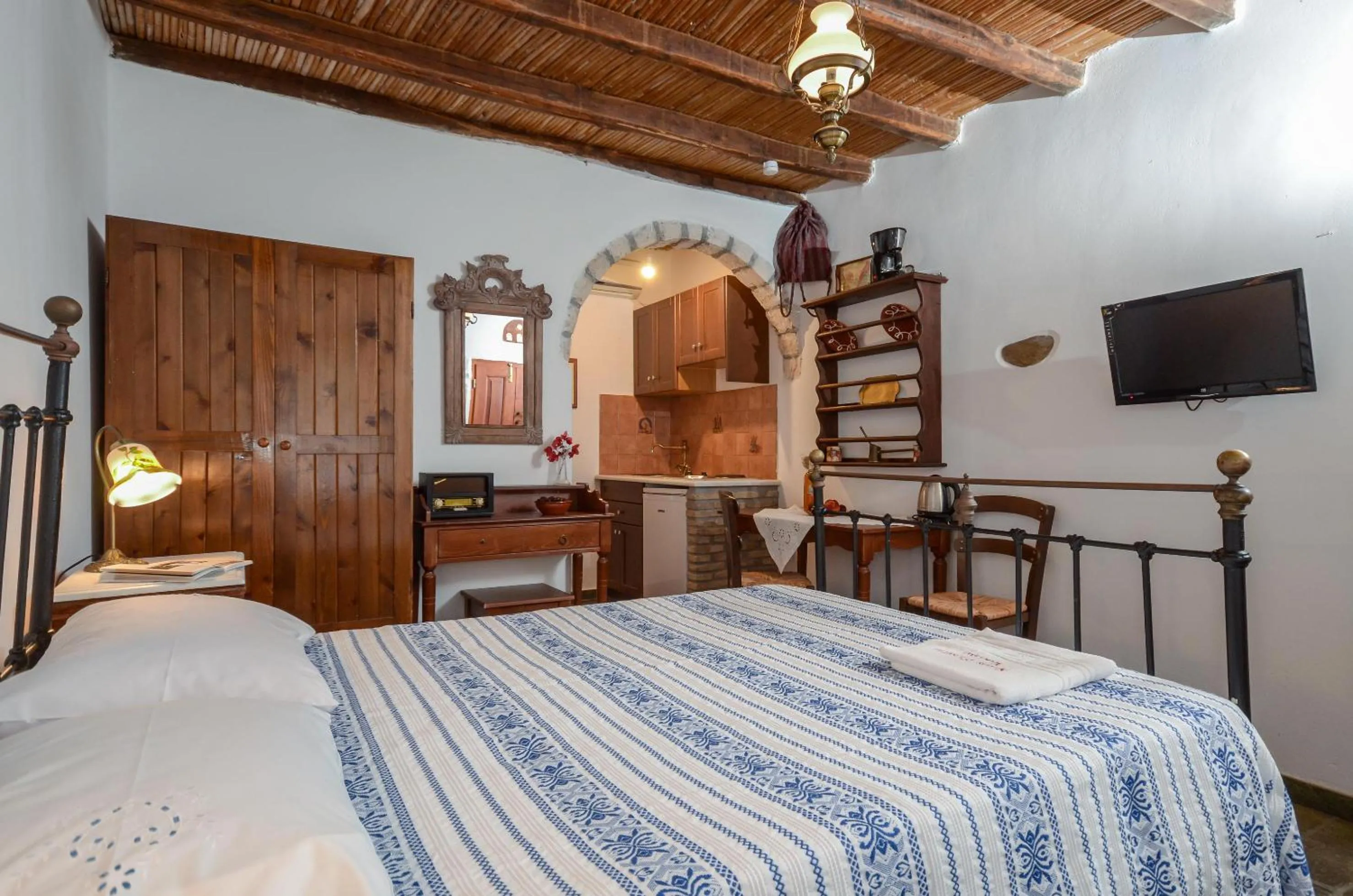 Bed in Naxos Filoxenia Hotel