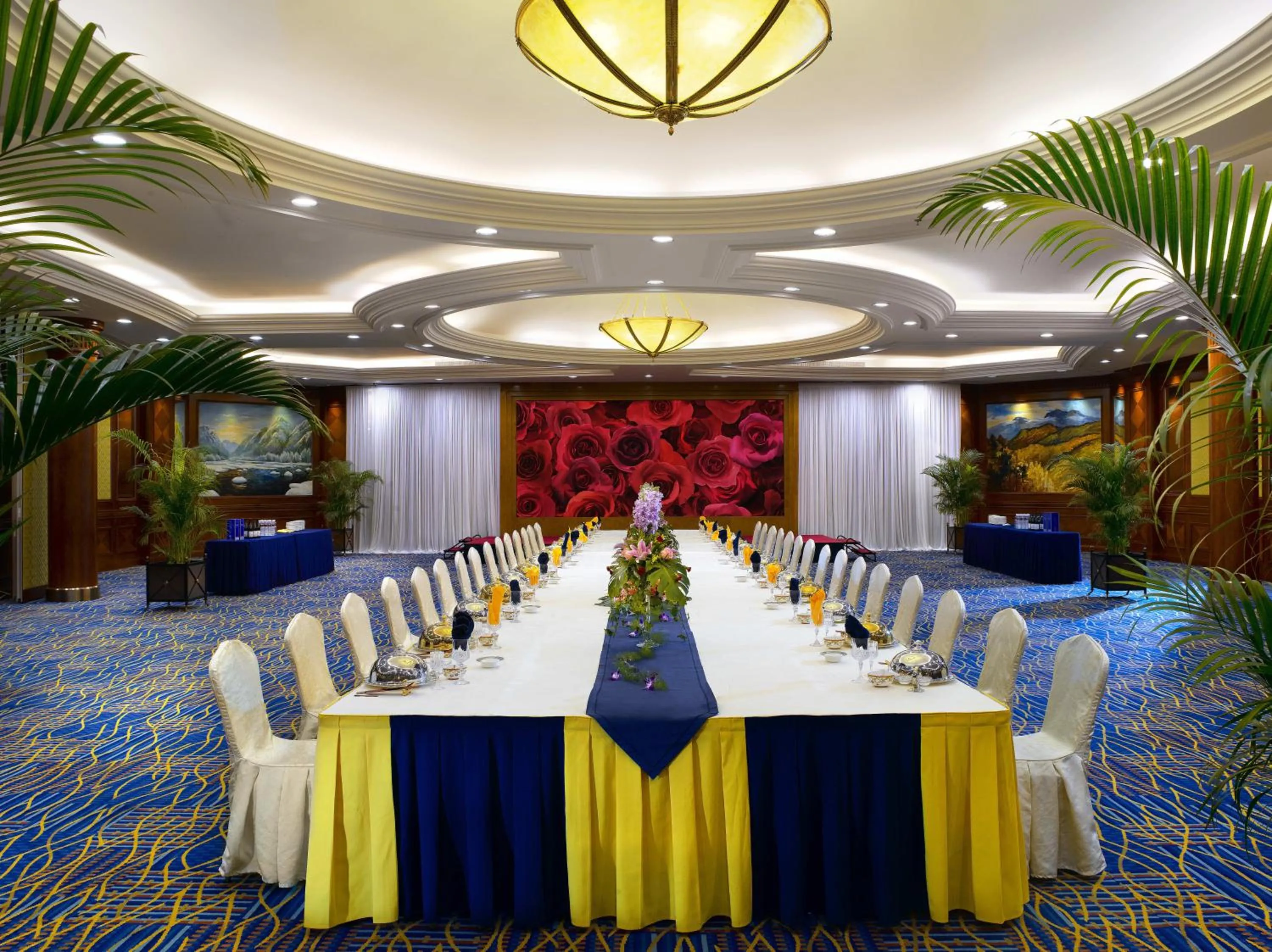 Business facilities in Lakeview Xuanwu Hotel