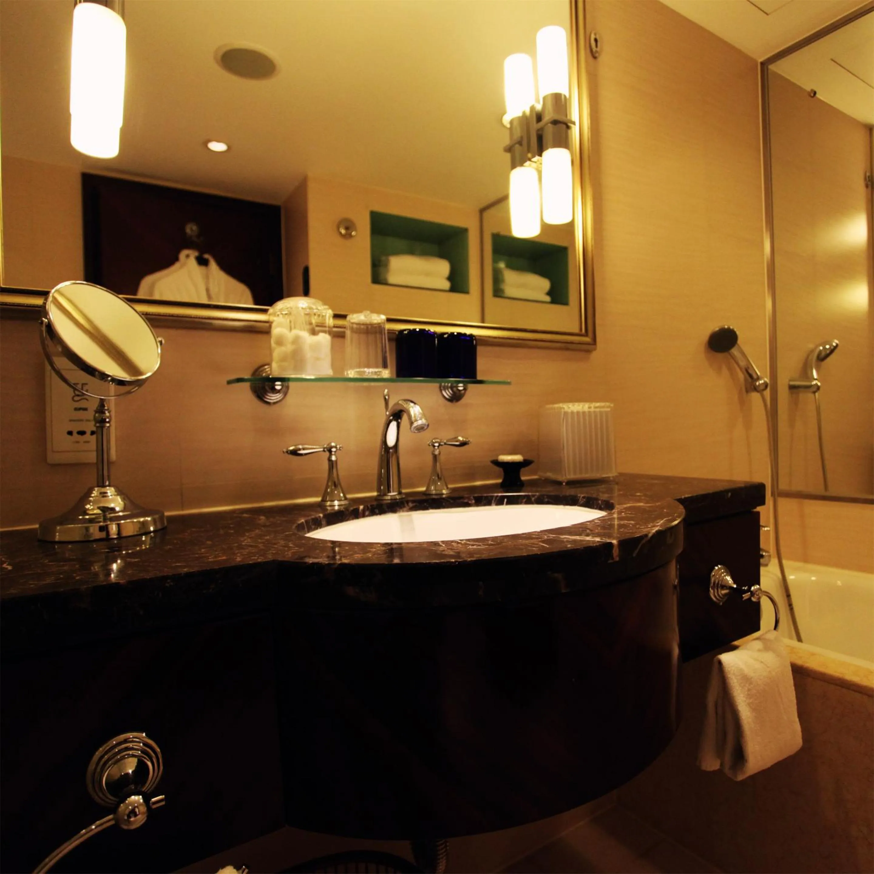 Toilet in Lakeview Xuanwu Hotel