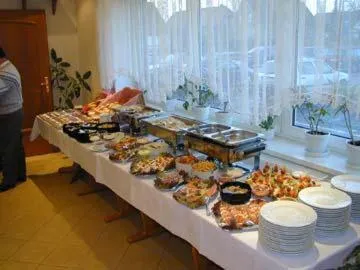 Food and drinks in Landhotel Pagram-Frankfurt/Oder