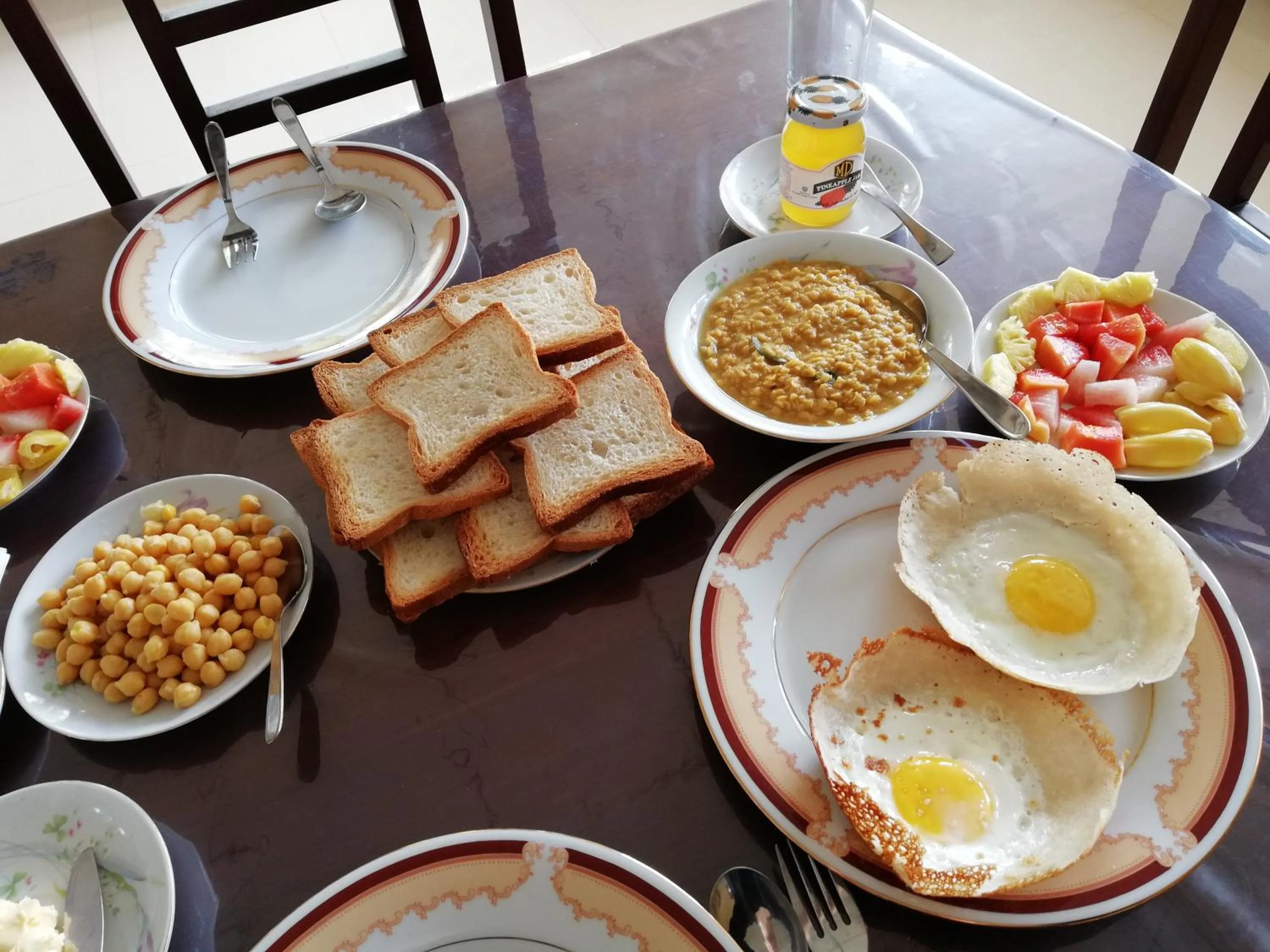 Food and drinks in Pleasant View Ella