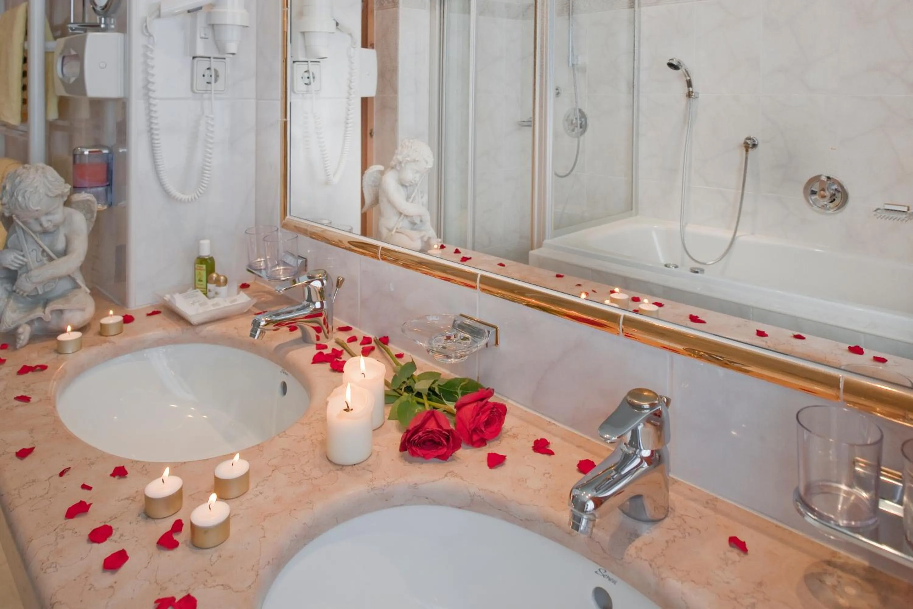 Bathroom in Hotel Jagdhof Bed & Breakfast