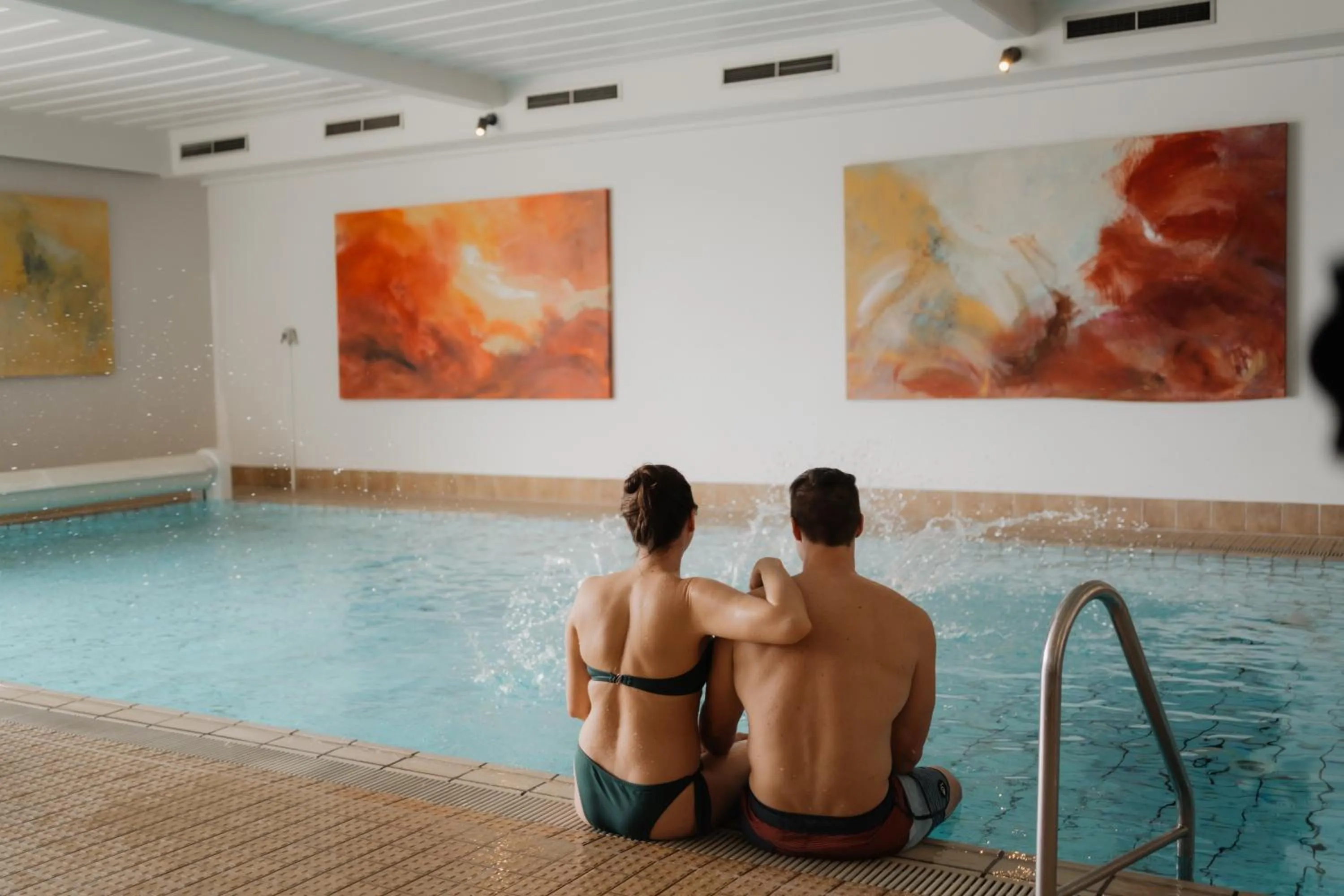 Swimming pool in Seminar & Urlaubshotel Oststeirischer Hof Söchau