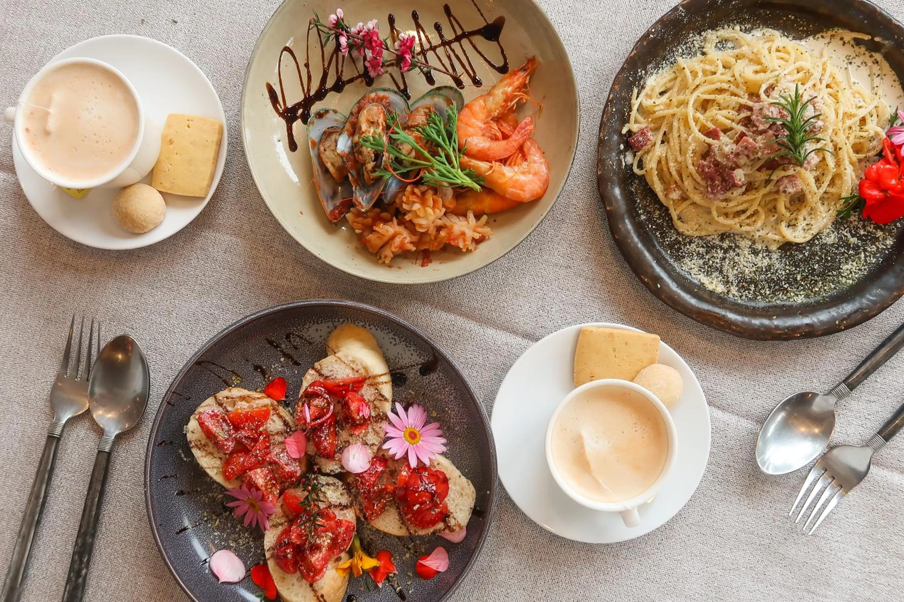 Restaurant/places to eat in Impression Nordic Manor Club