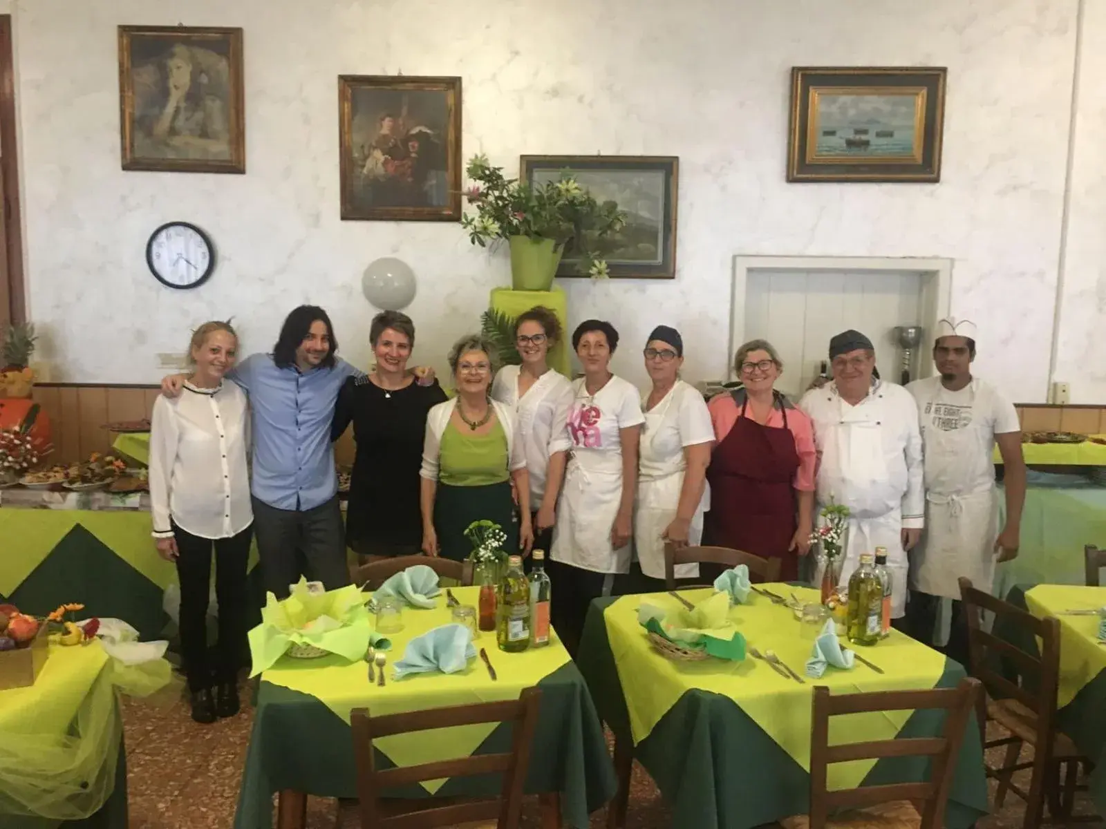 Staff, Restaurant/Places to Eat in Hotel Taormina