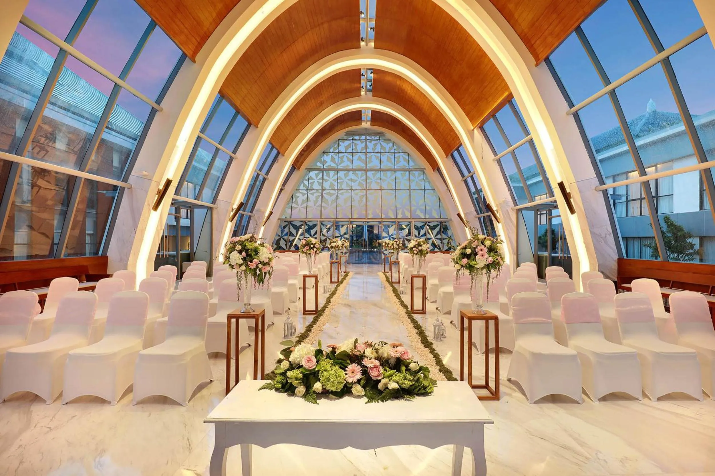 Banquet/Function facilities in Aryaduta Bali