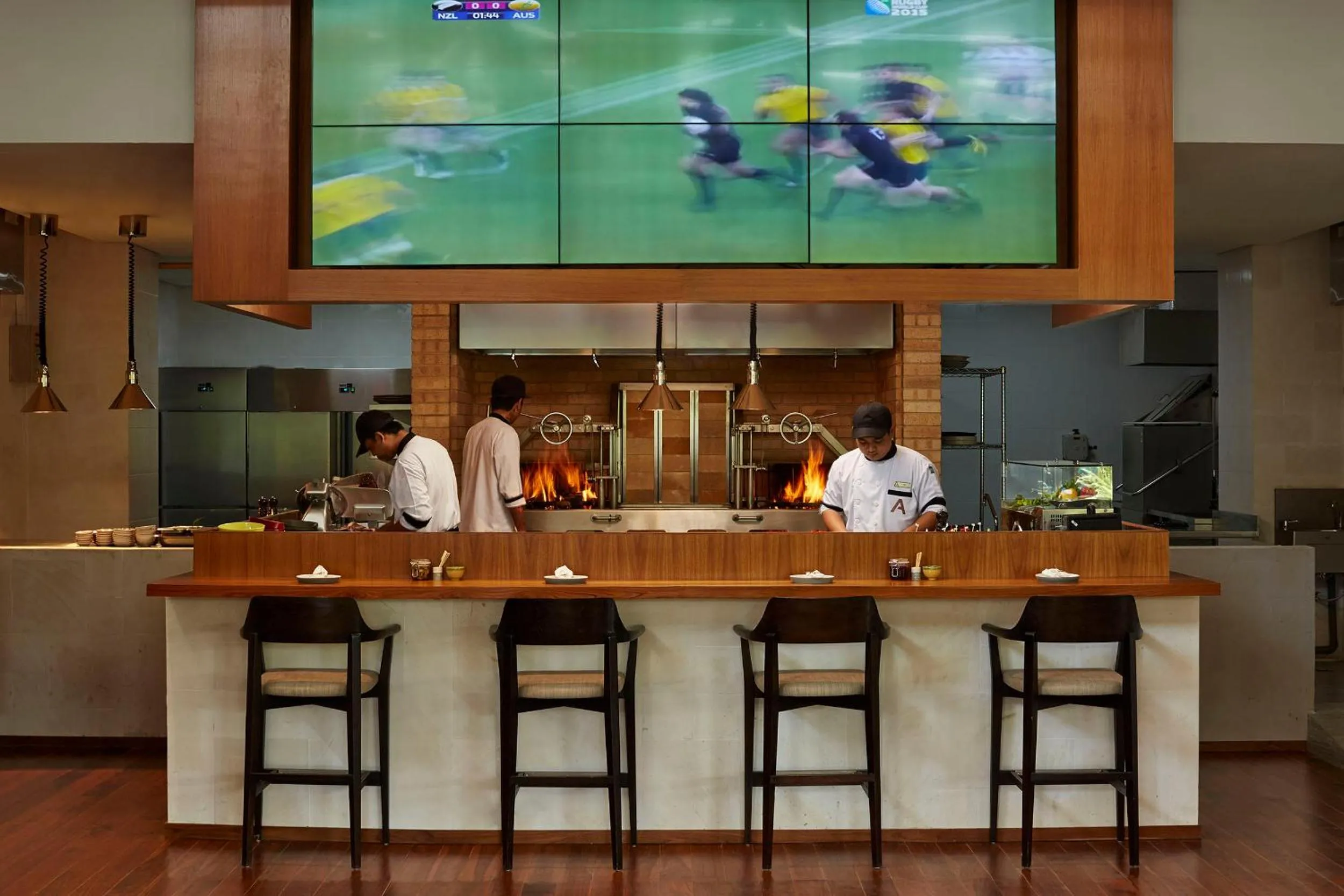 Restaurant/places to eat in Aryaduta Bali