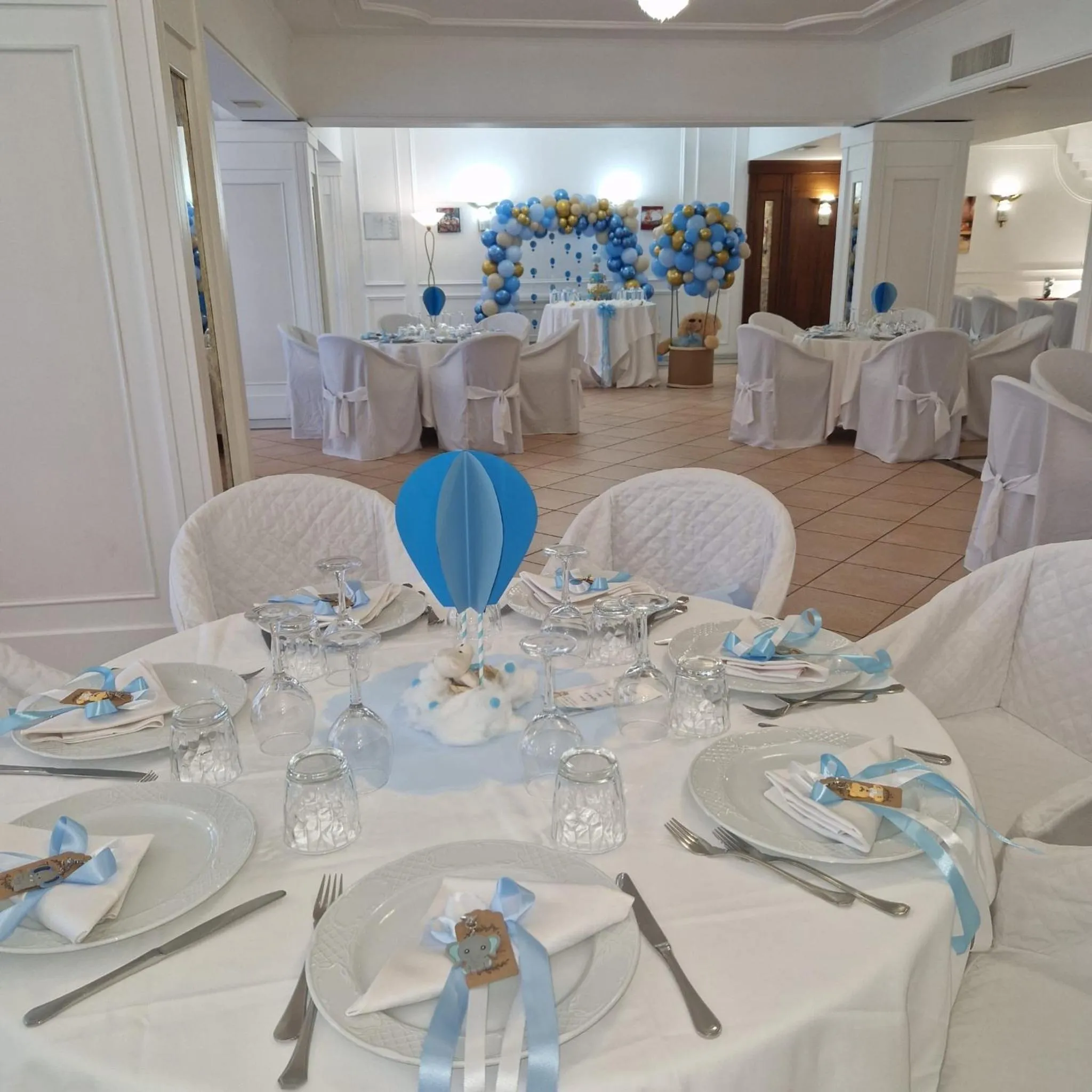 Restaurant/places to eat in Hotel Civita