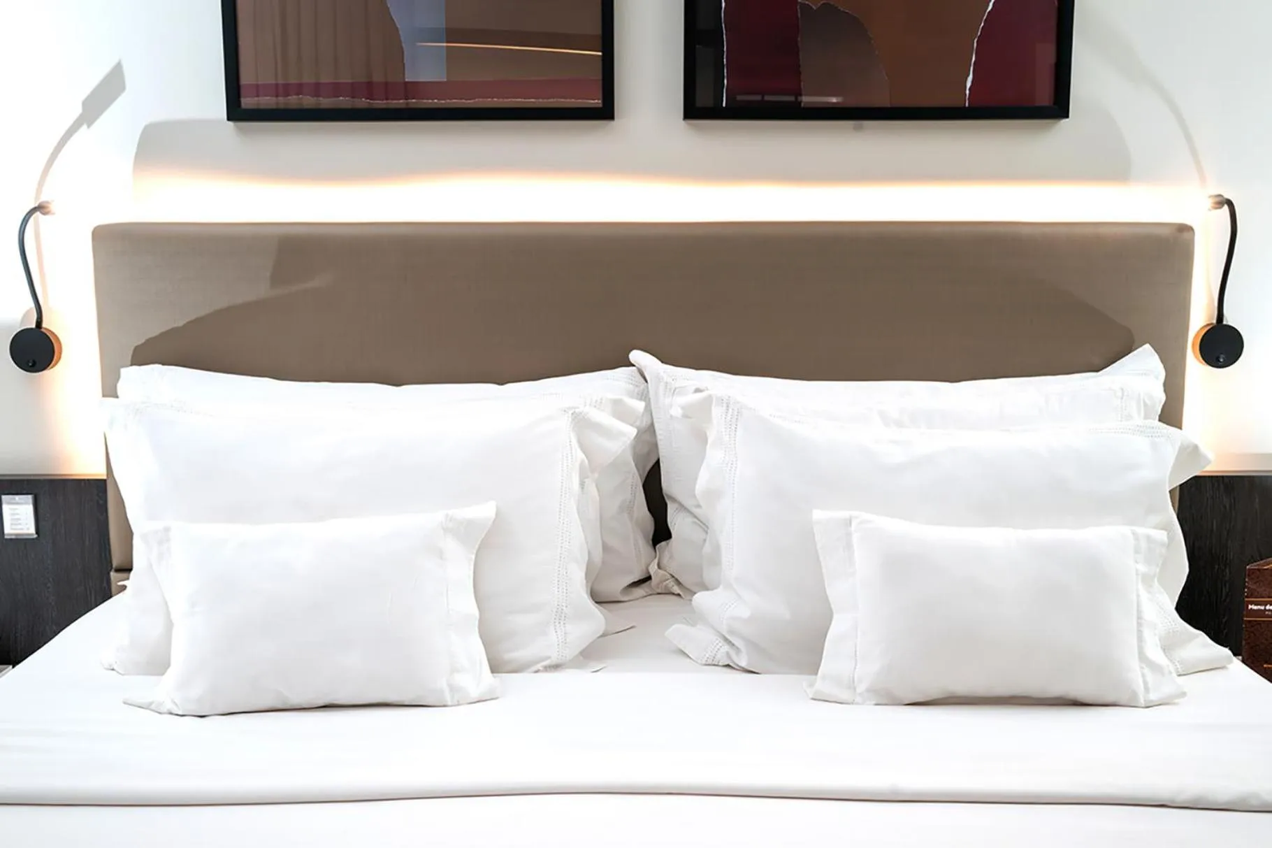 Bed in Royal Collection Paulista