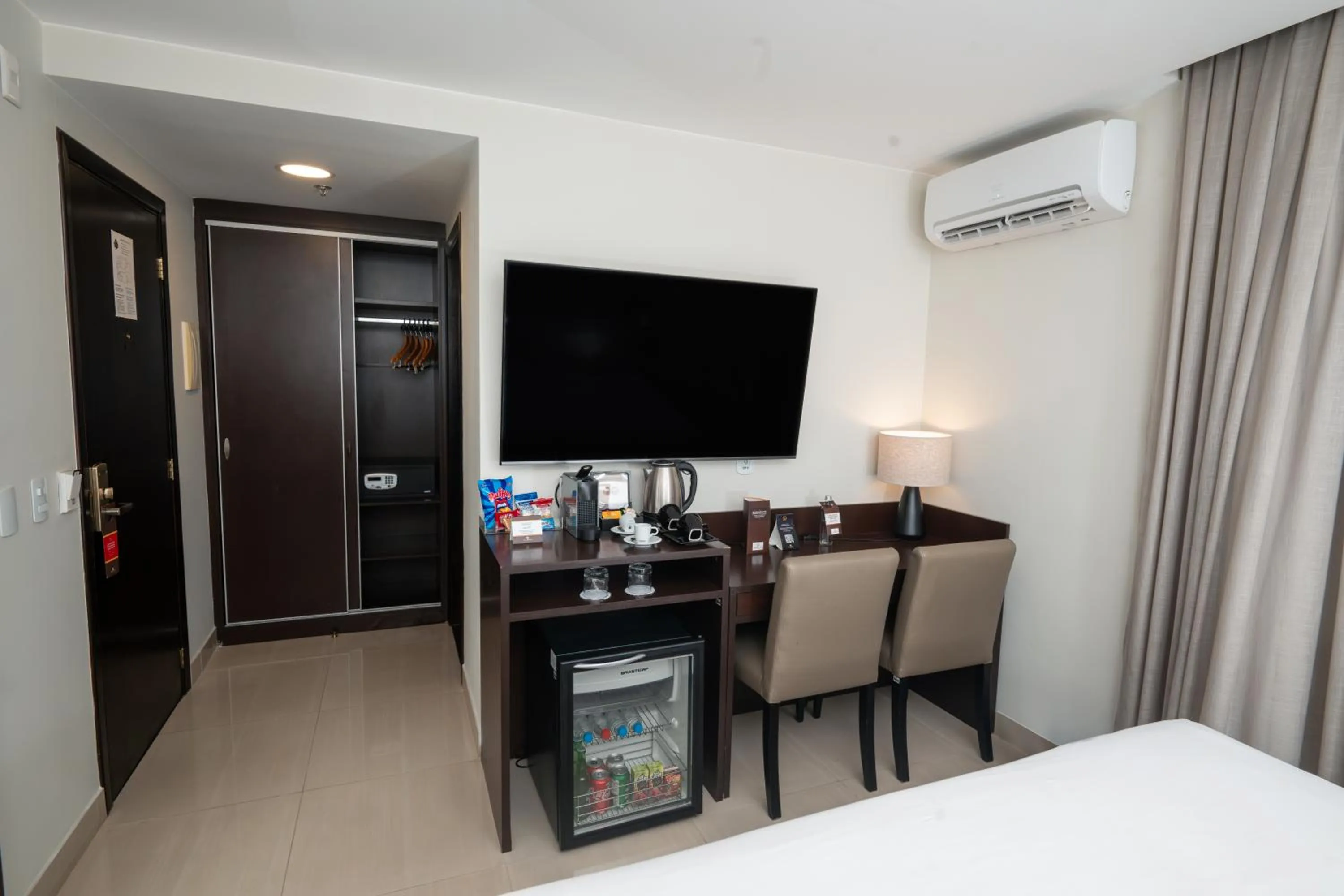 Coffee/tea facilities, Bed in Royal Collection Paulista