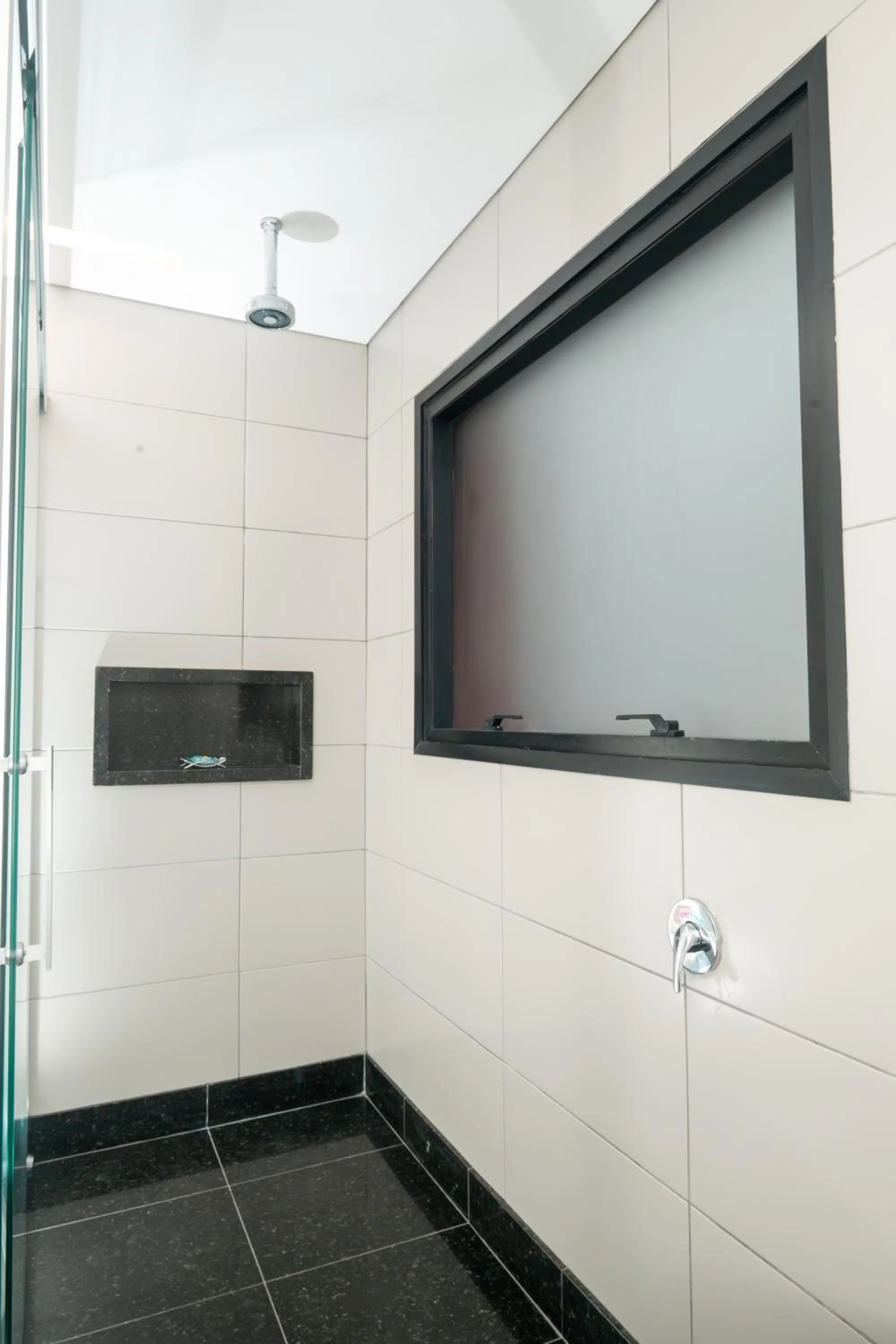 Shower in Royal Collection Paulista