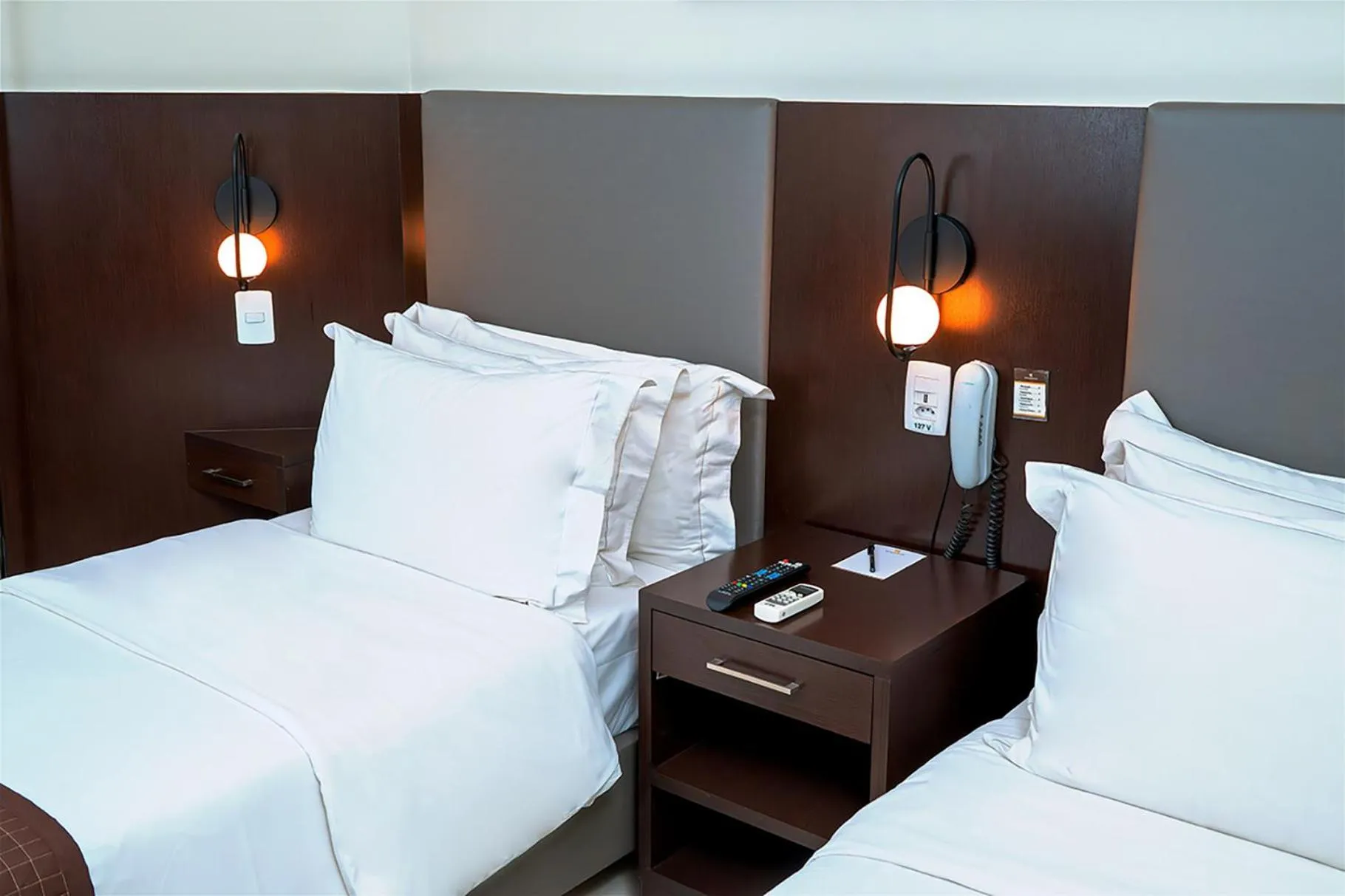 Bed in Royal Collection Paulista