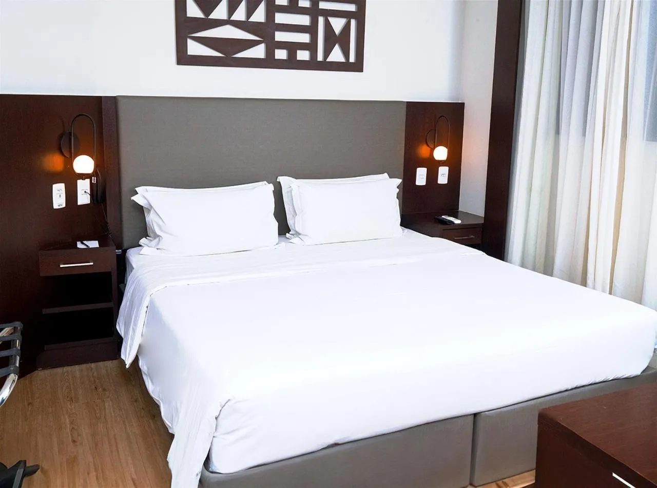 Bed in Royal Collection Paulista