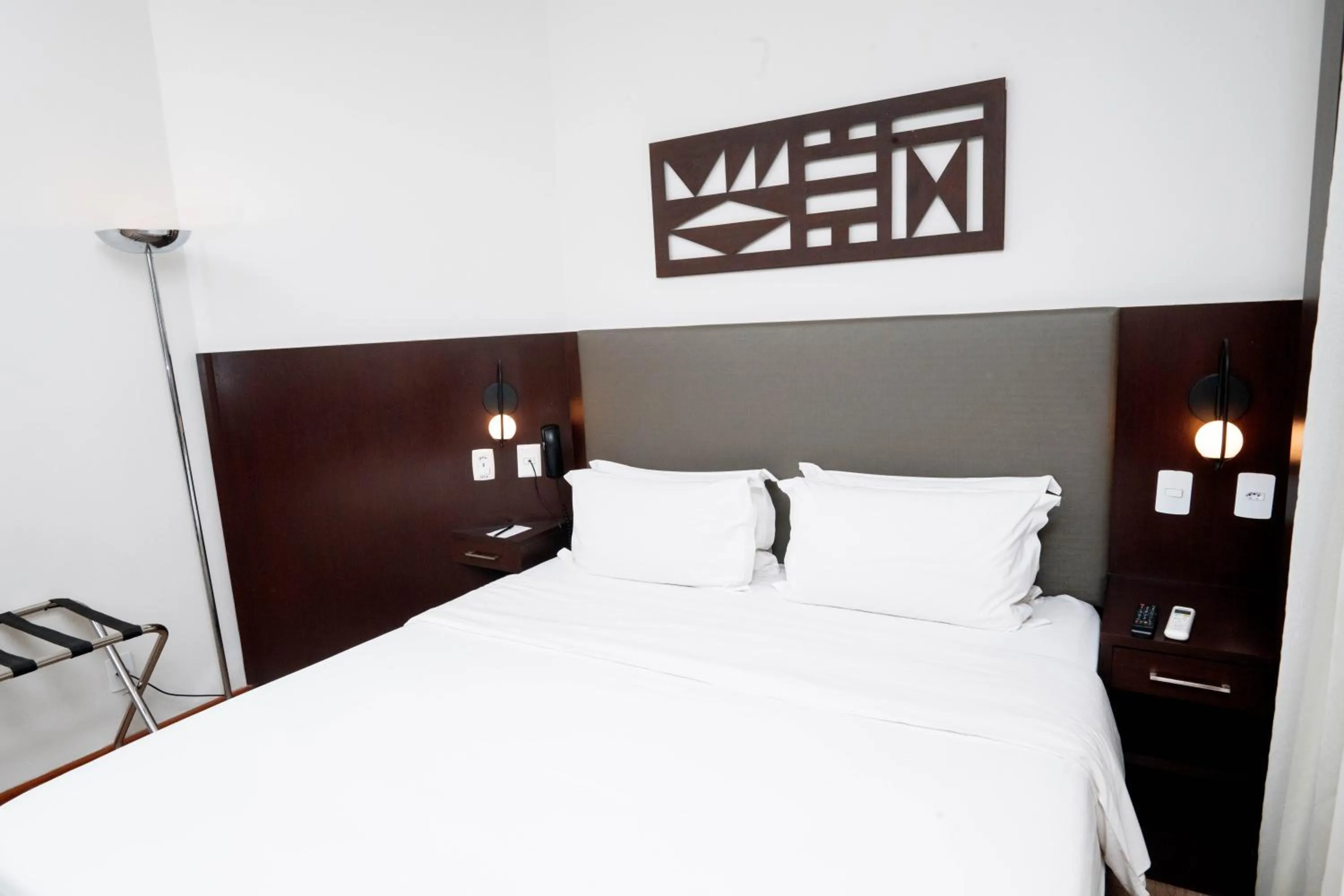 Bed in Royal Collection Paulista