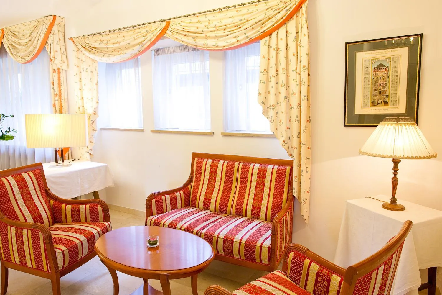 Seating area in Hotel Mondschein