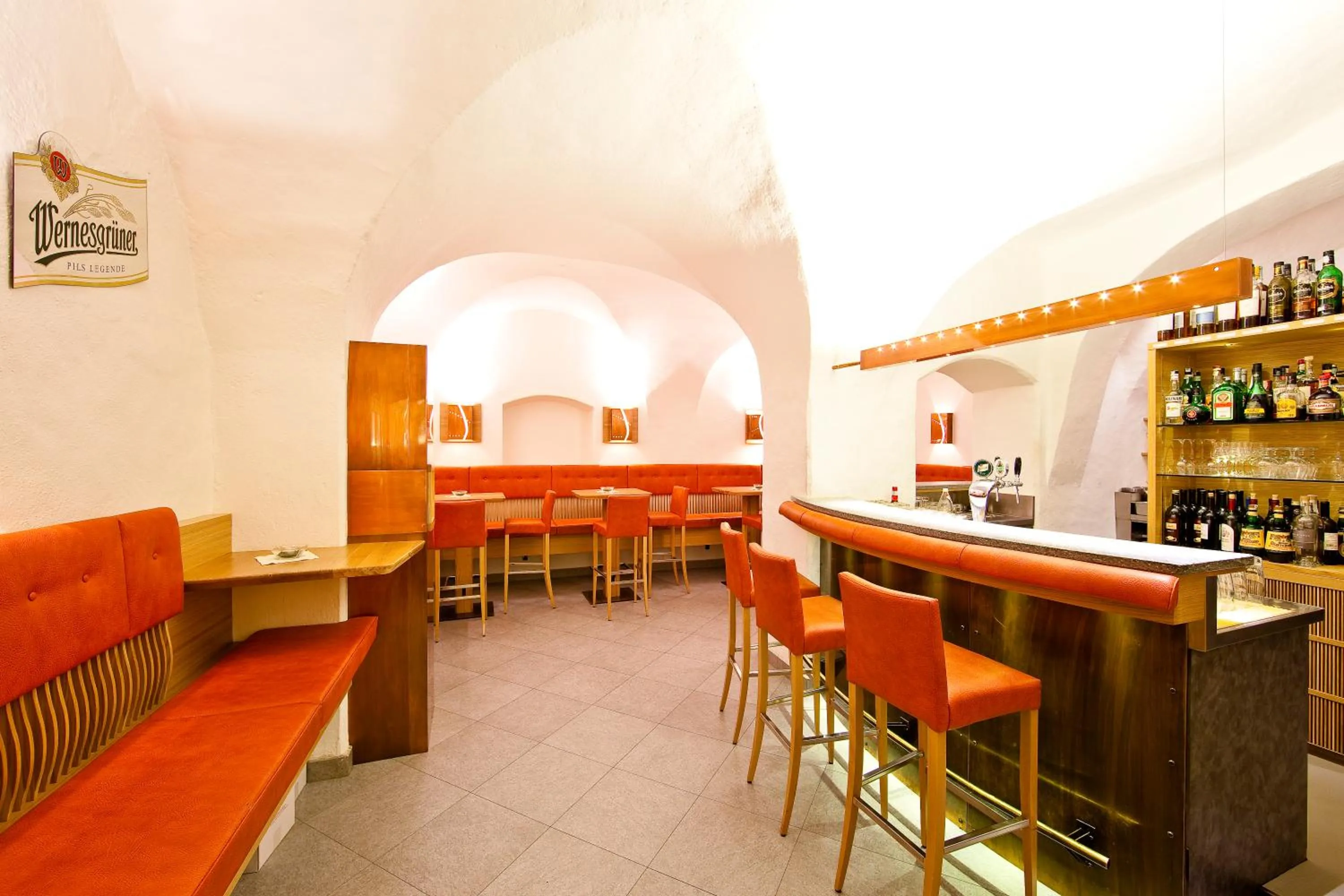 Restaurant/places to eat in Hotel Mondschein