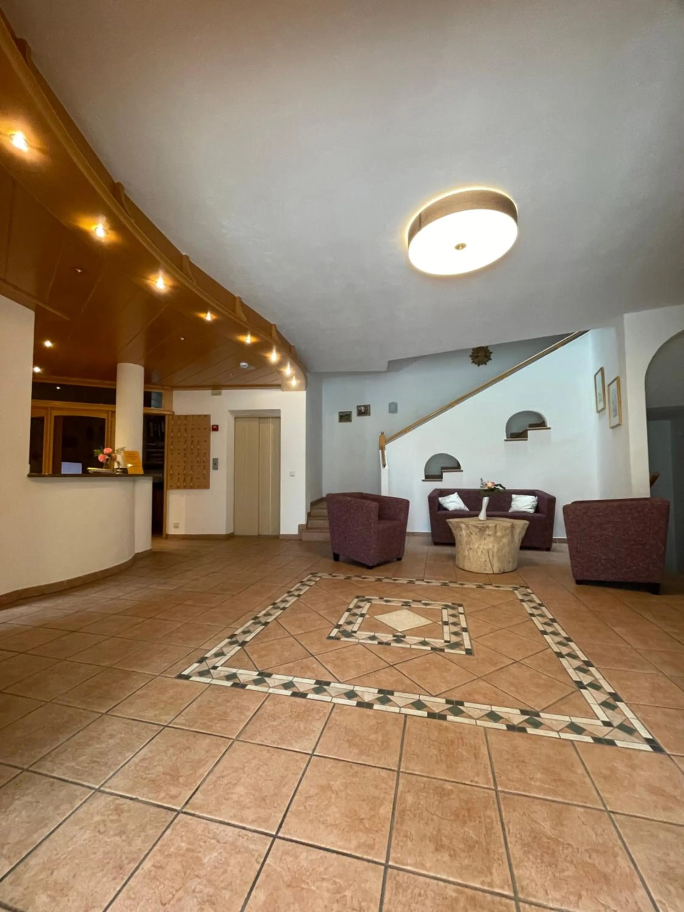 Lobby or reception in Hotel Larch