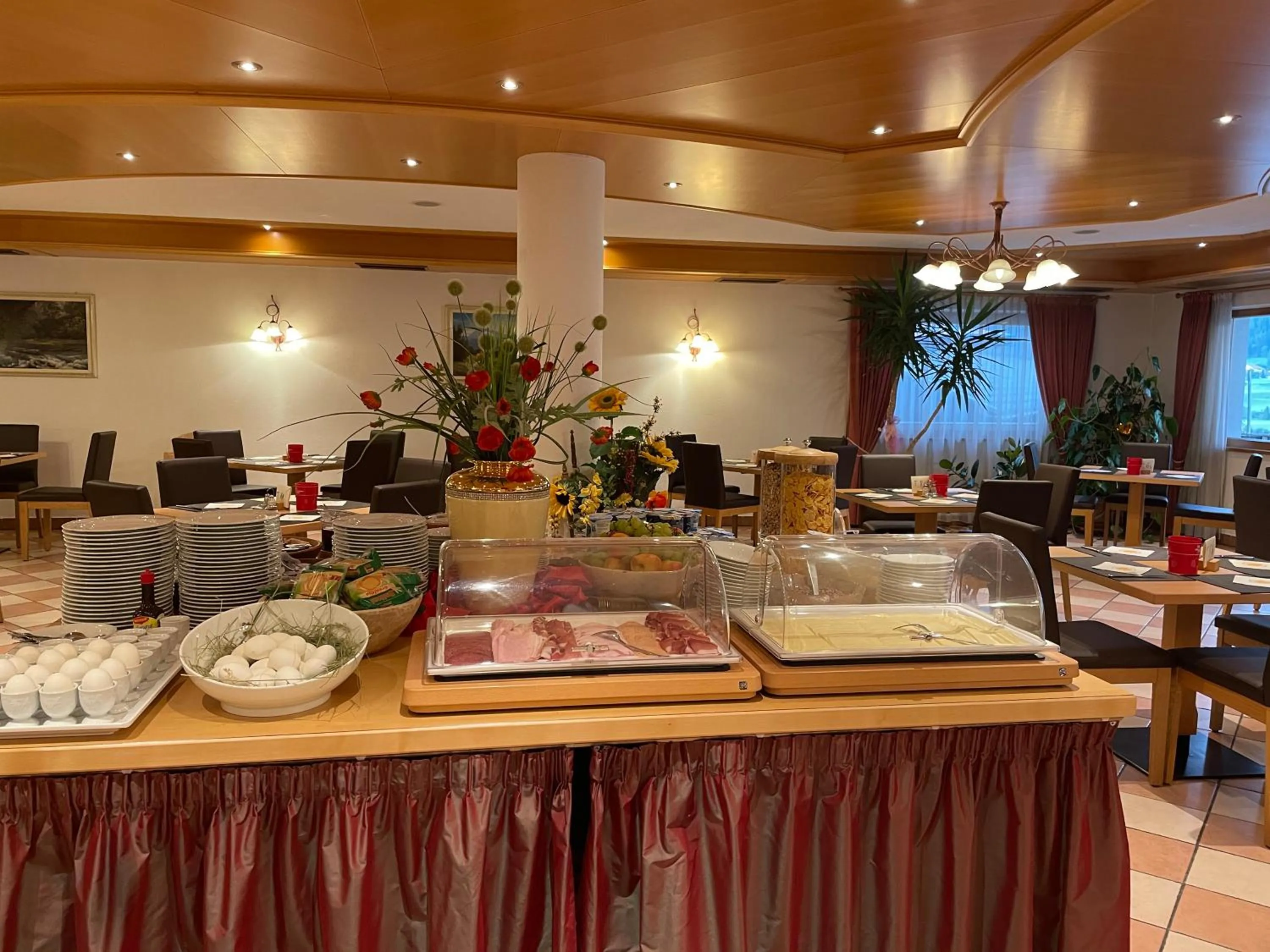Buffet breakfast in Hotel Larch