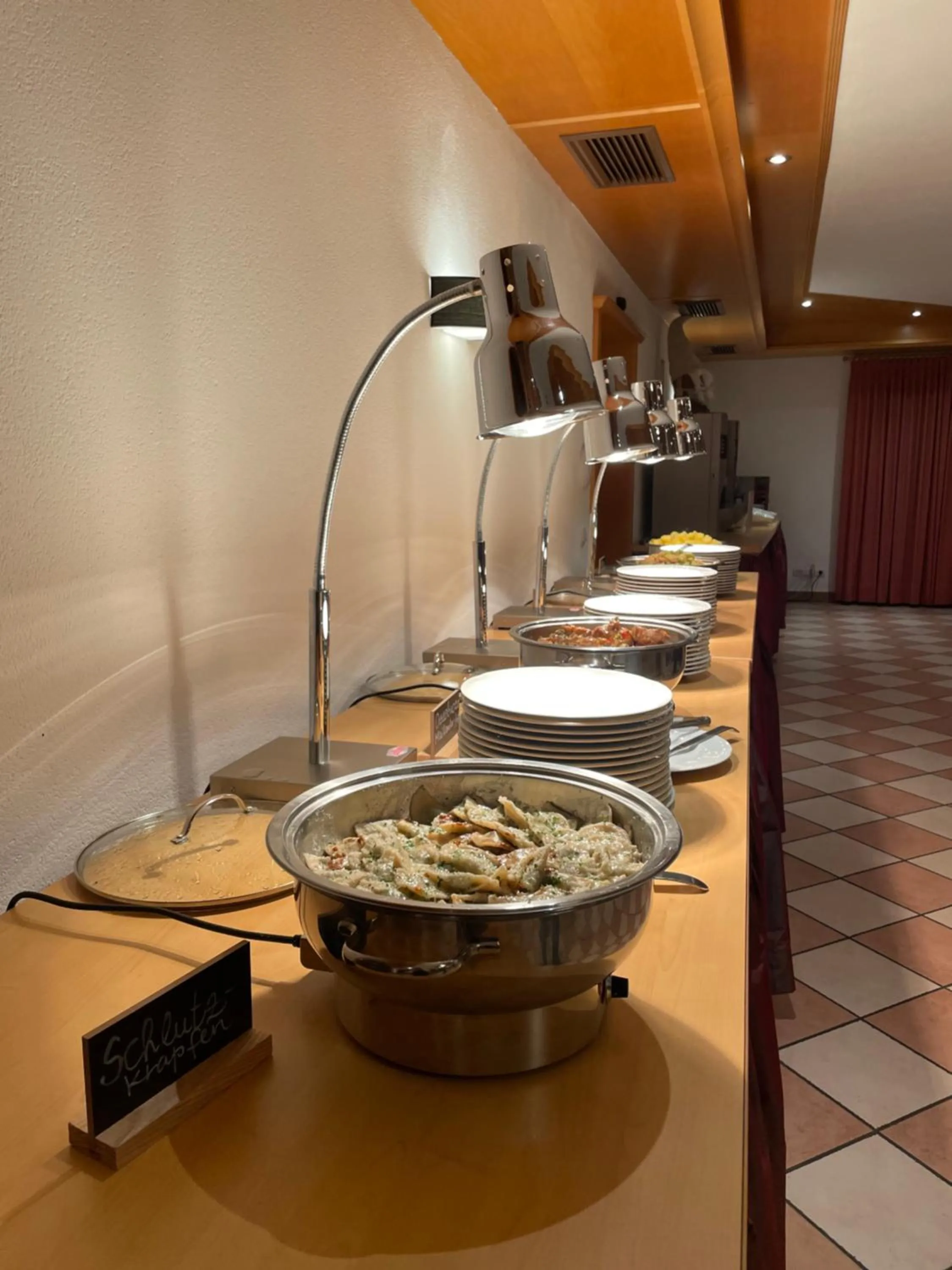 Food and drinks in Hotel Larch
