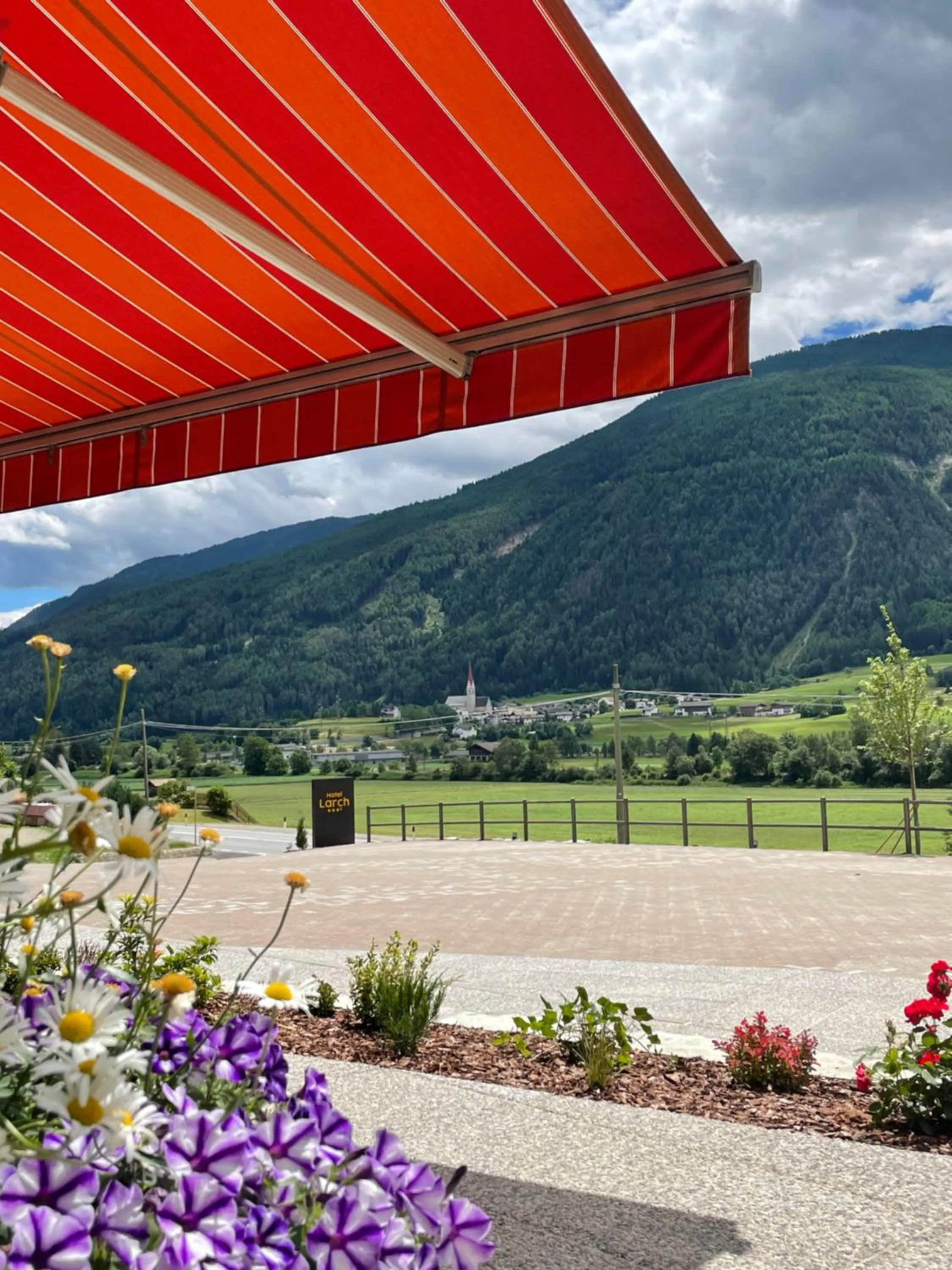 Nearby landmark in Hotel Larch