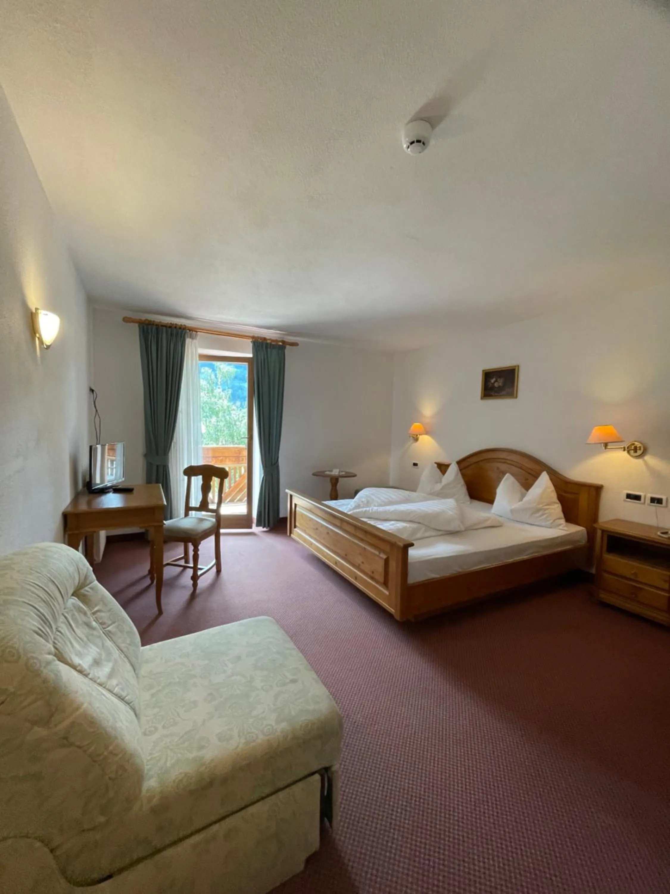 Bedroom, Bed in Hotel Larch
