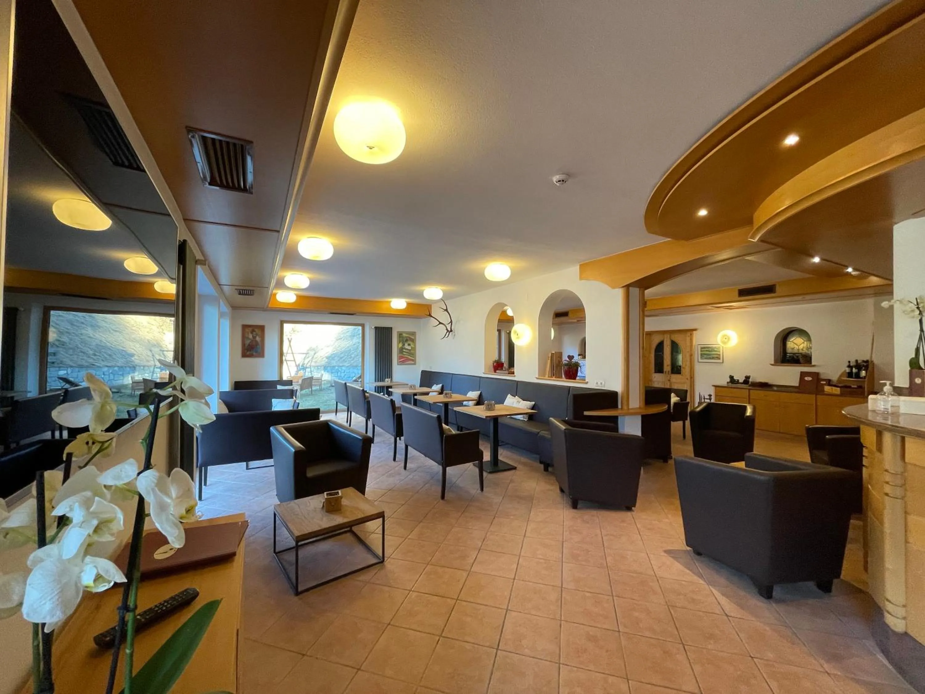 Lounge or bar in Hotel Larch