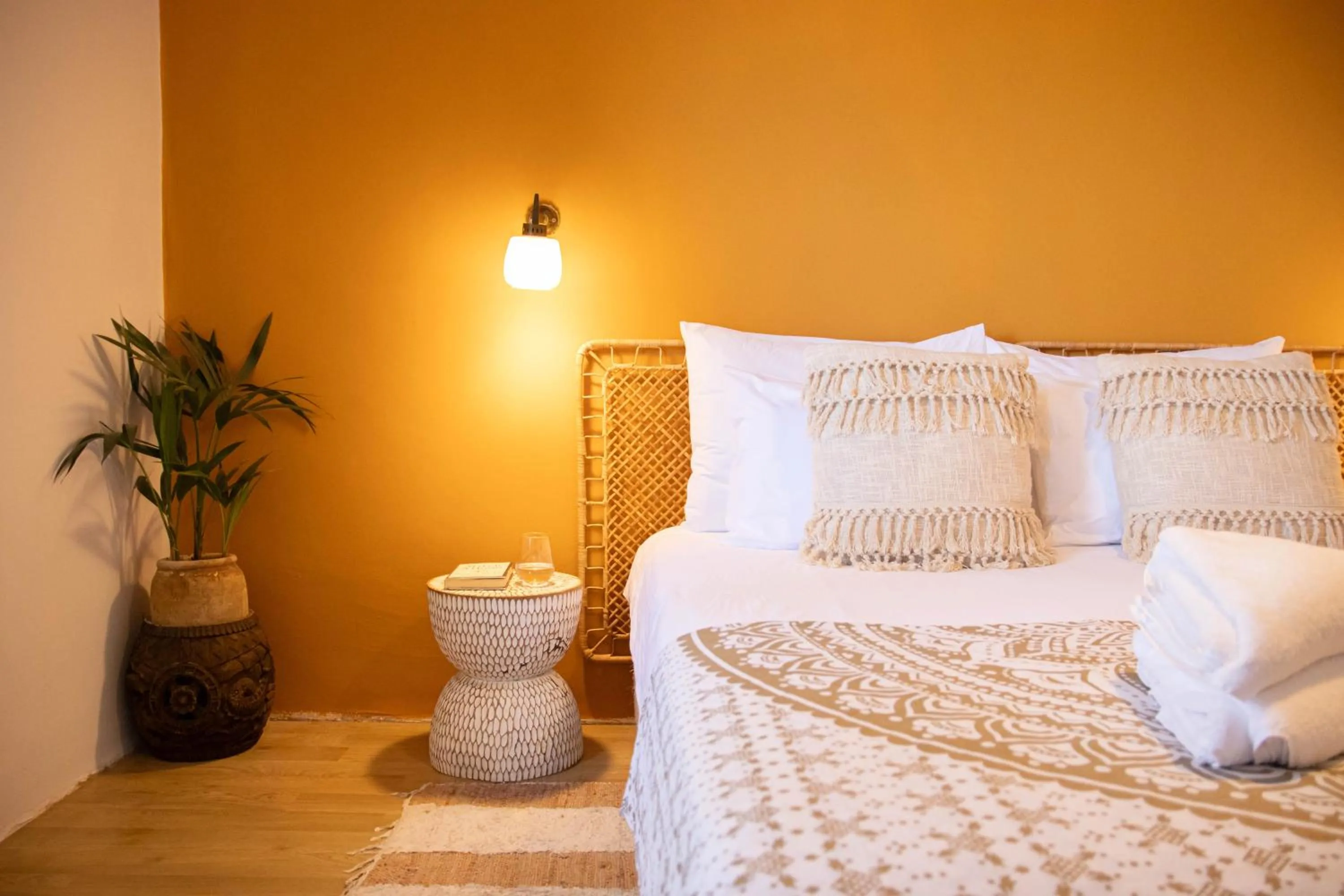 towels, Bed in Beit Oren Hotel