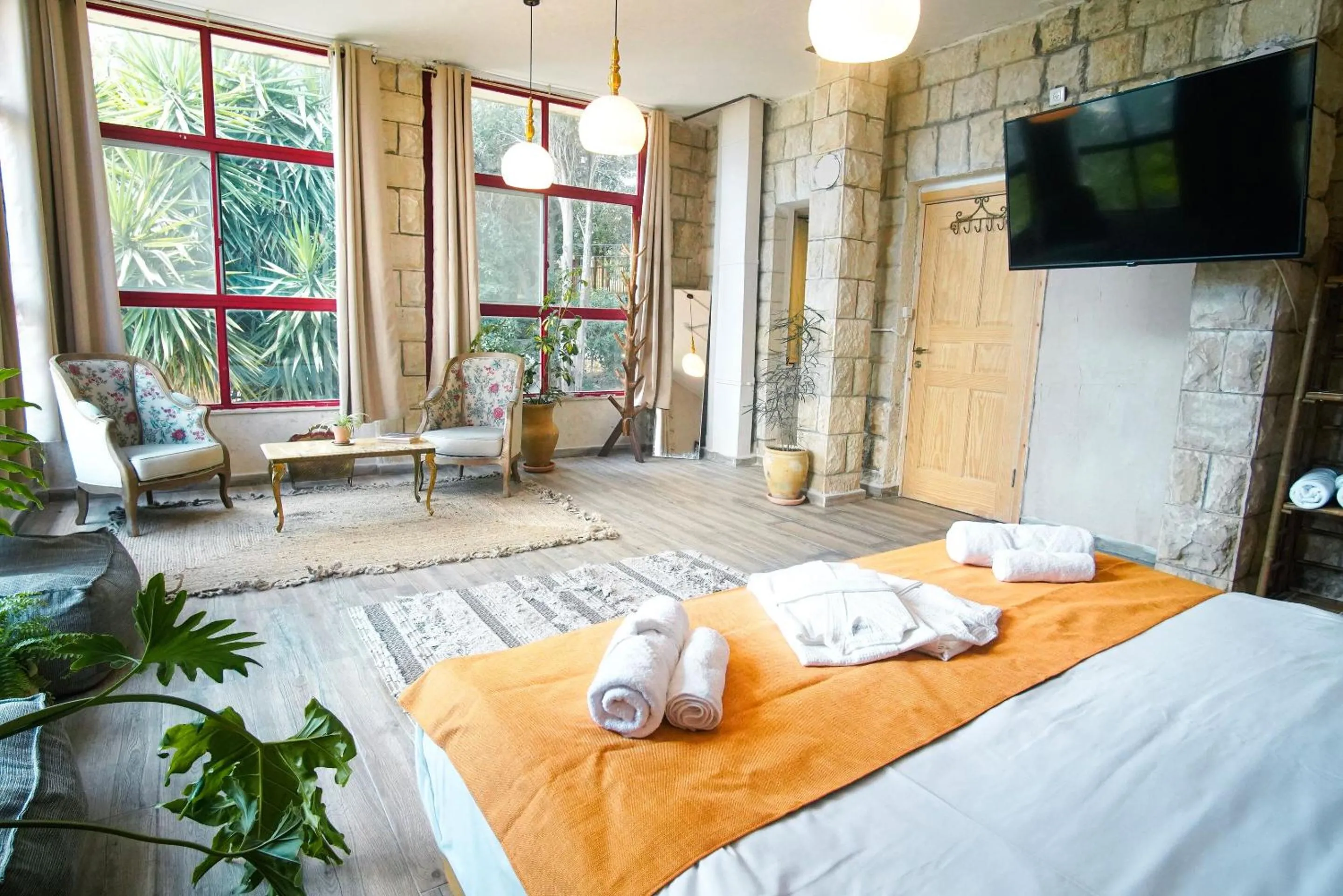 Bedroom, Bed in Beit Oren Hotel