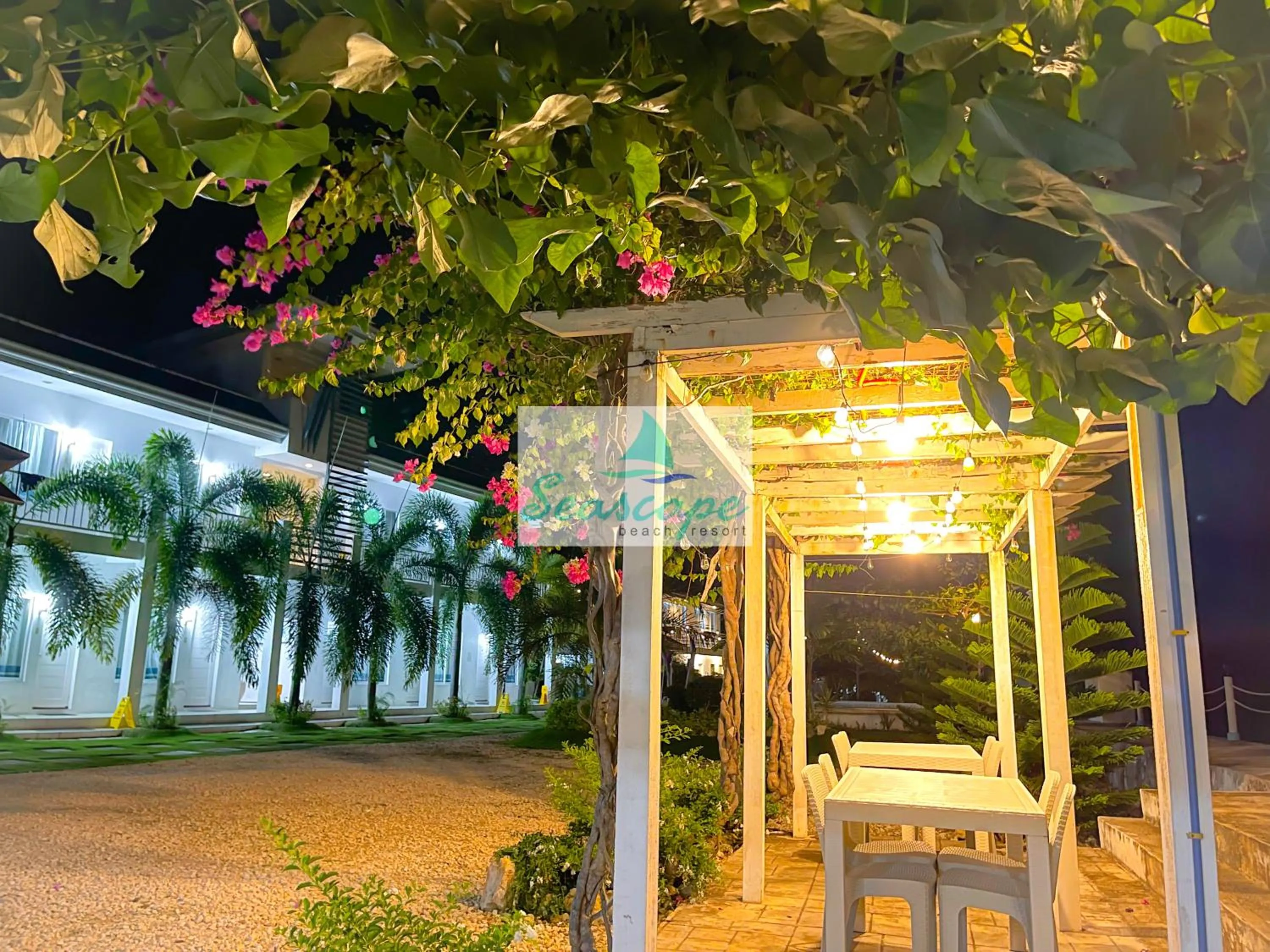 Night in Seascape Beach Resort Oslob