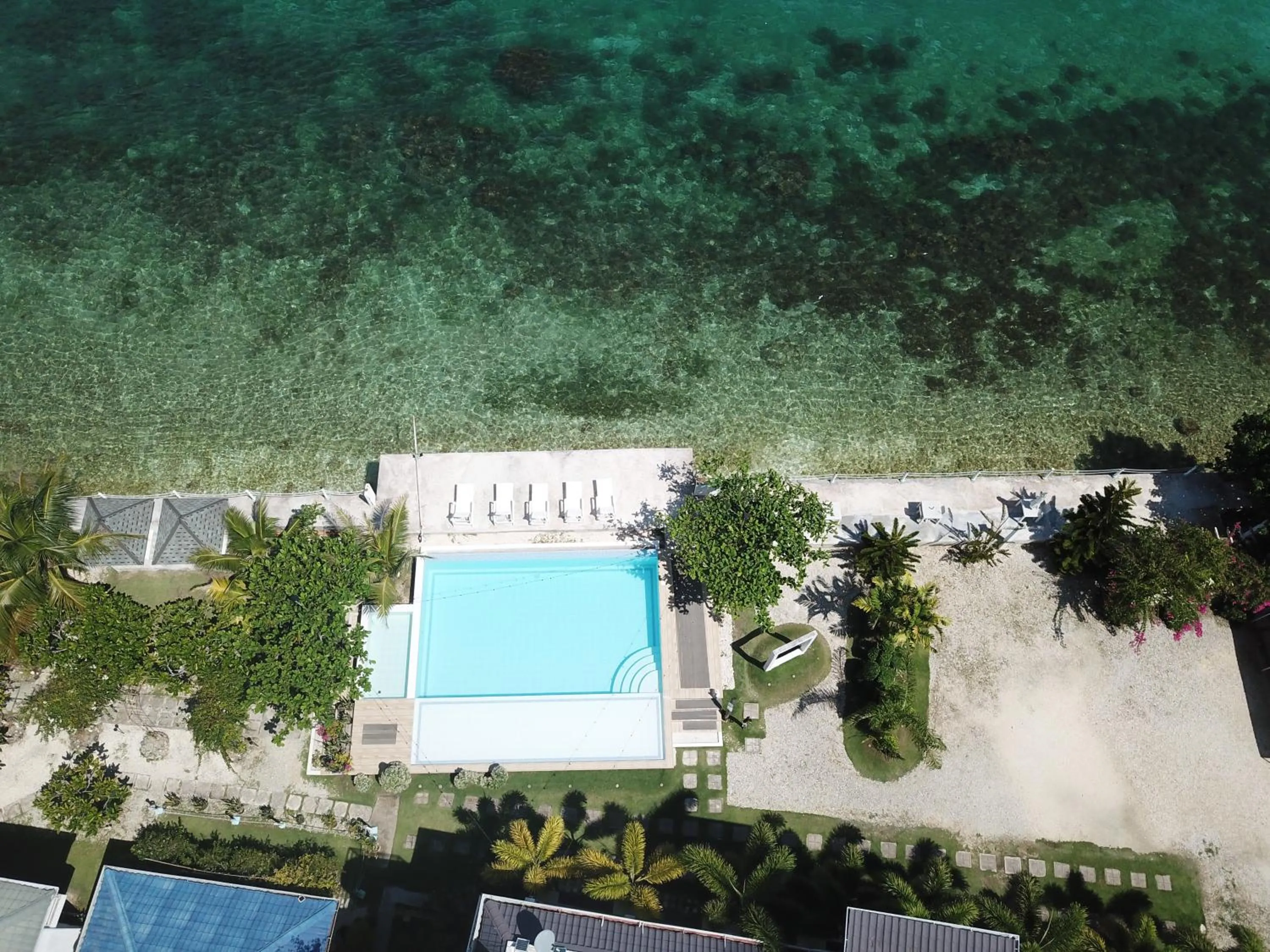 Day in Seascape Beach Resort Oslob