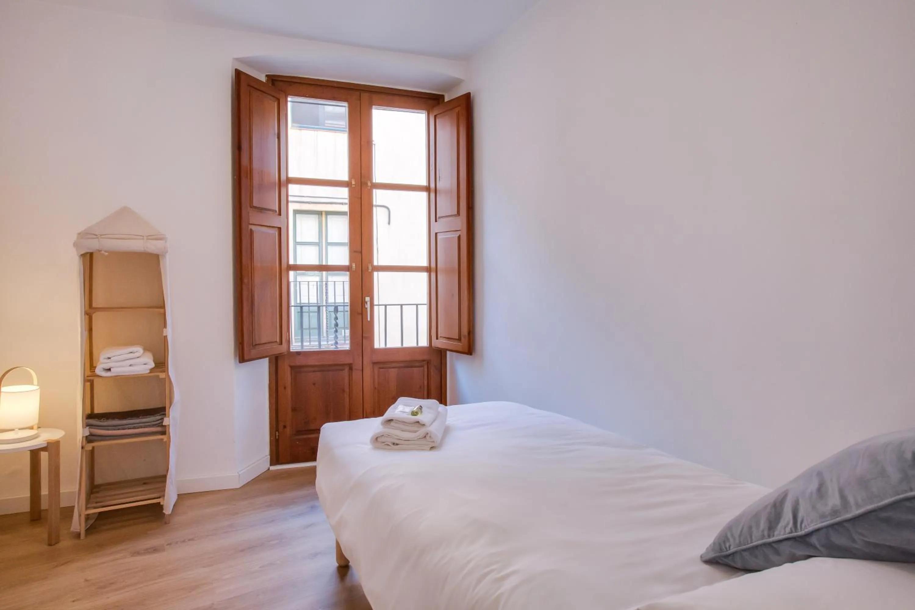 Bed in Flateli Cort Reial