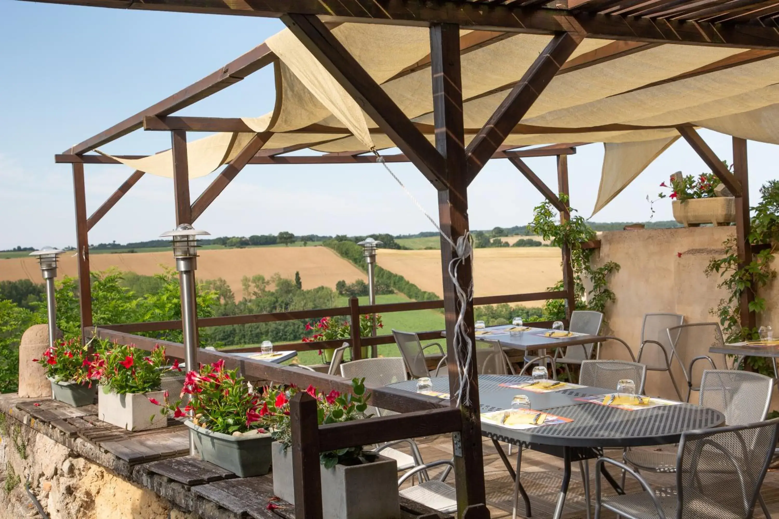 Balcony/Terrace in Logis Hotels - Le relais des deux vallées - Hôtel et restaurant Balcony/Terrace in Logis Hotels - Le relais des deux vallées - Hôtel et restaurant