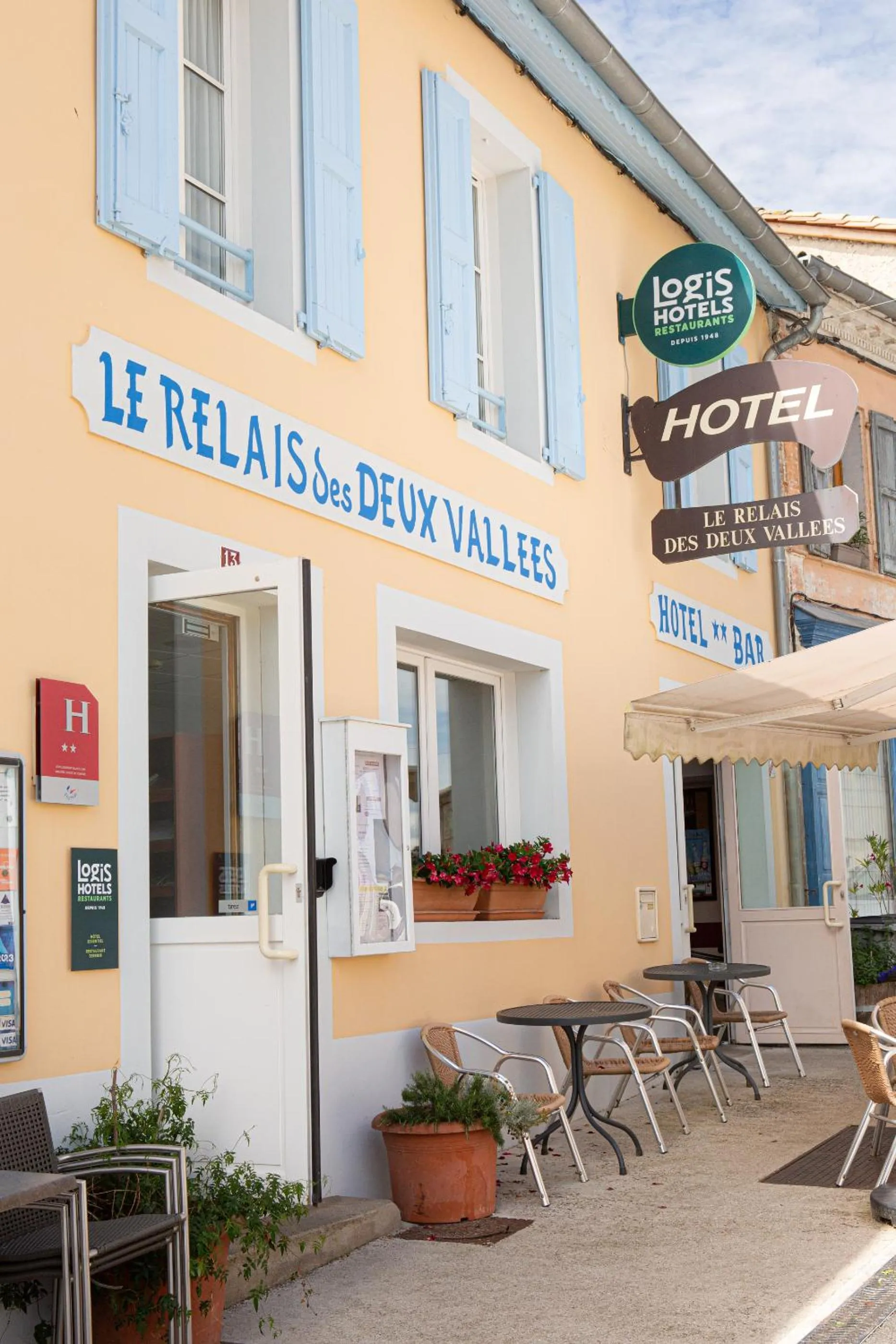 Logis Hotels - Le relais des deux vallées - Hôtel et restaurant