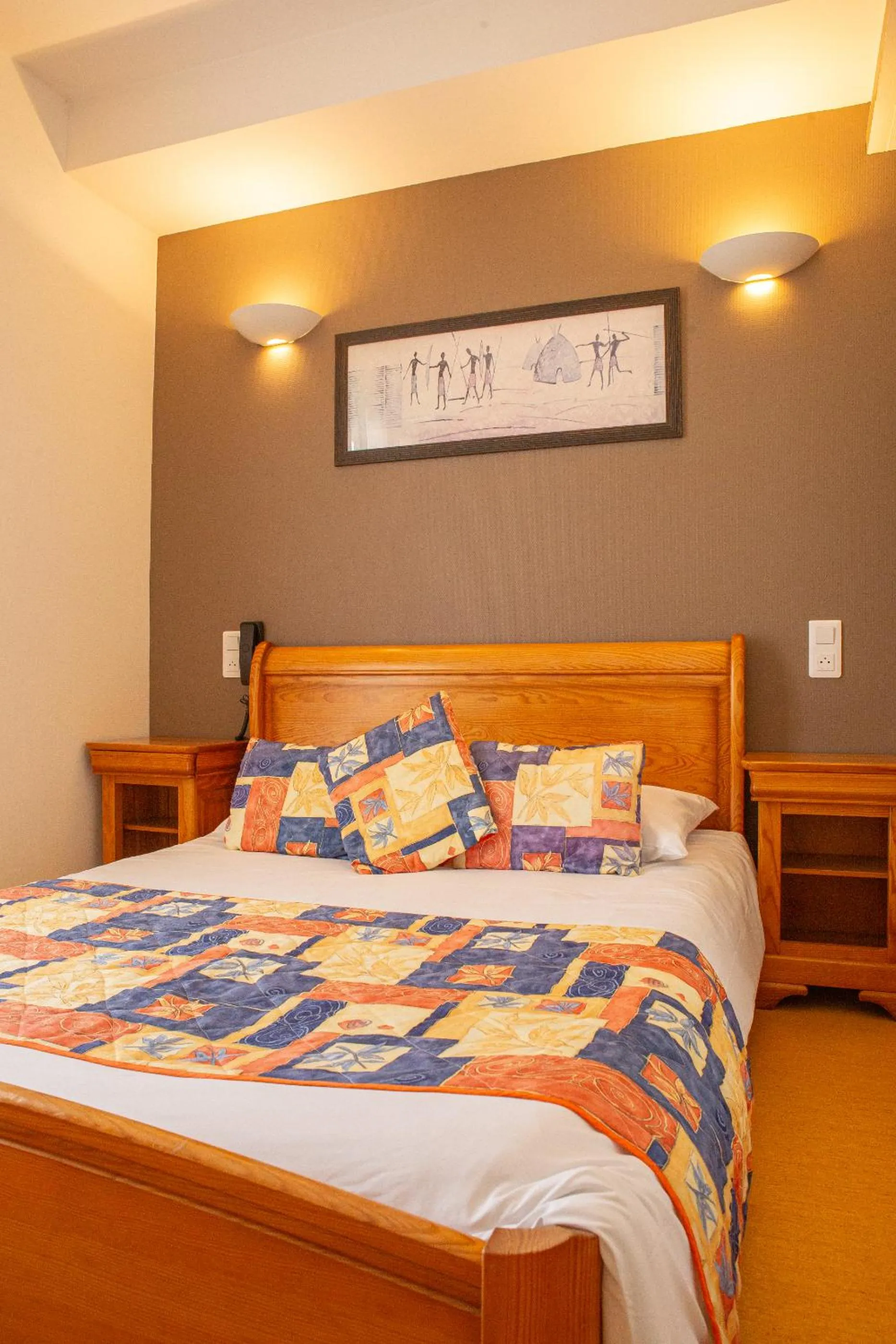 Bed in Logis Hotels - Le relais des deux vallées - Hôtel et restaurant