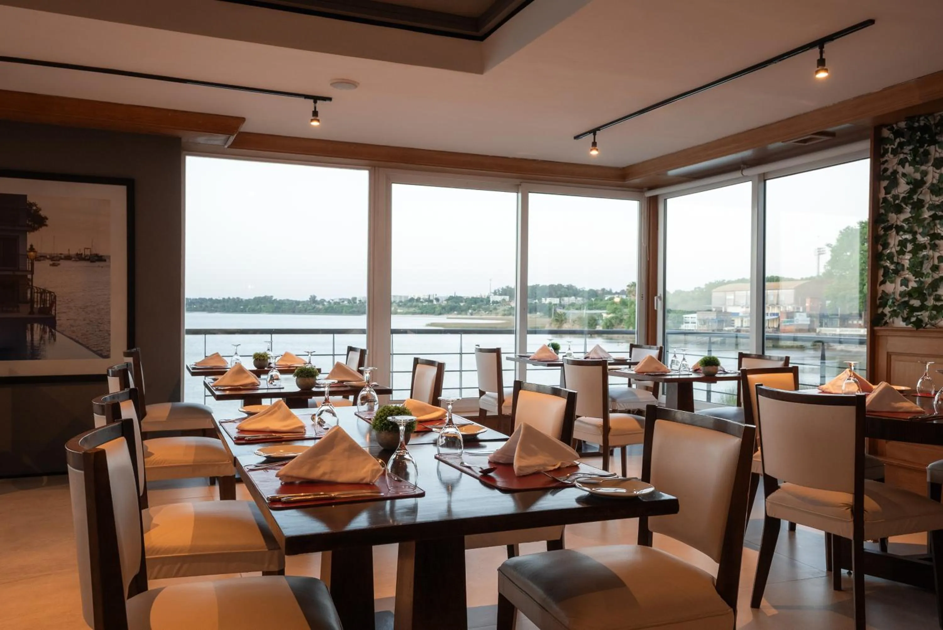 Restaurant/places to eat in Radisson Hotel Colonia del Sacramento