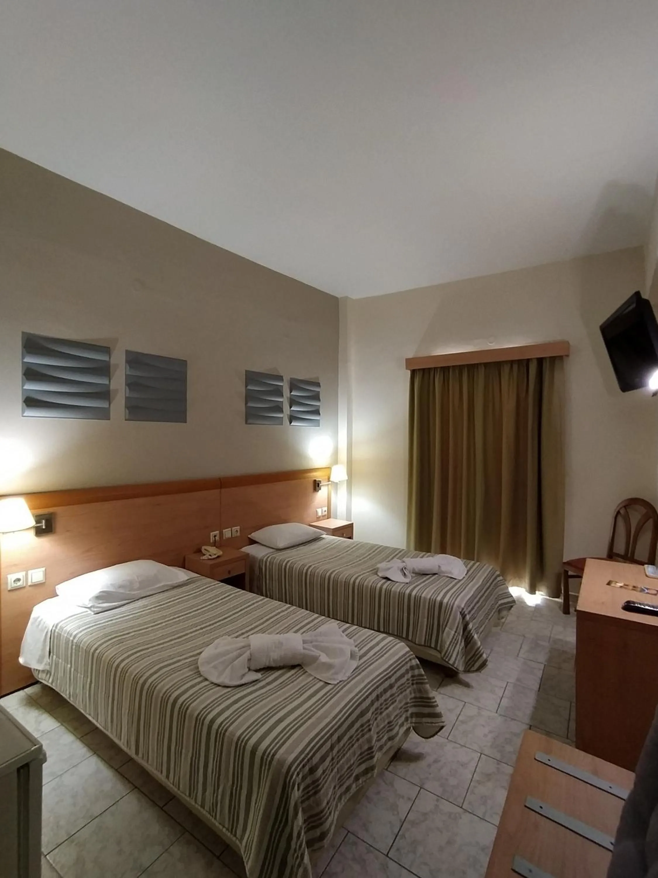 Double or Twin Room in Plaz Hotel