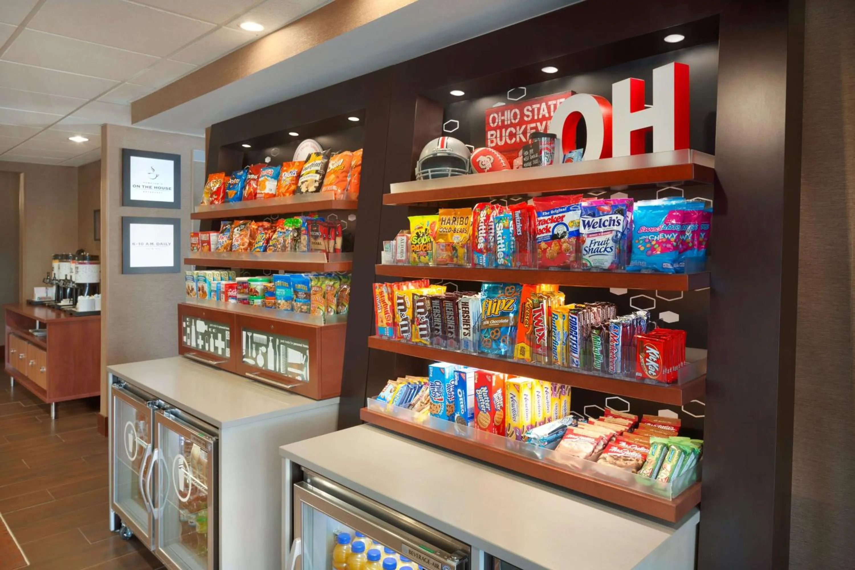 Restaurant/places to eat in Hampton Inn Mansfield/Ontario