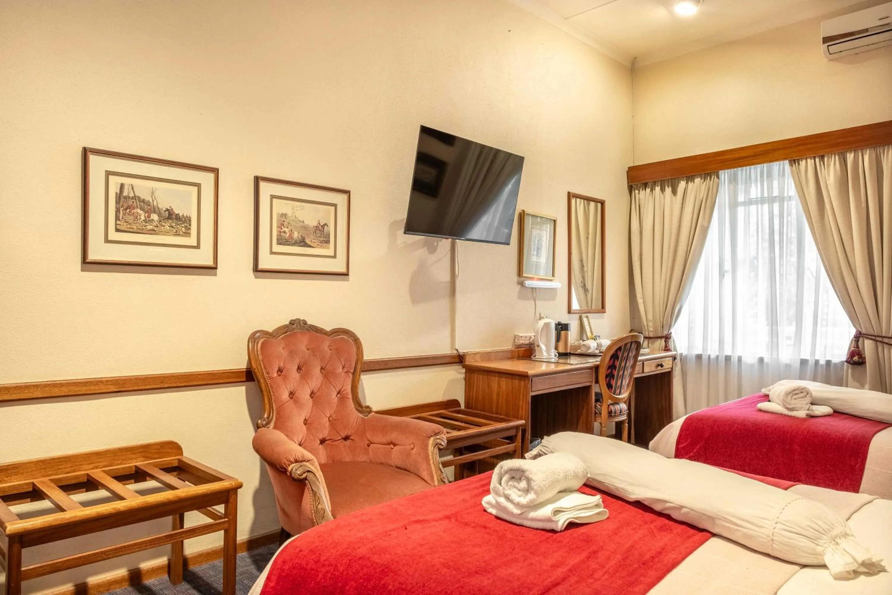 Bed in Karoo Country Inn