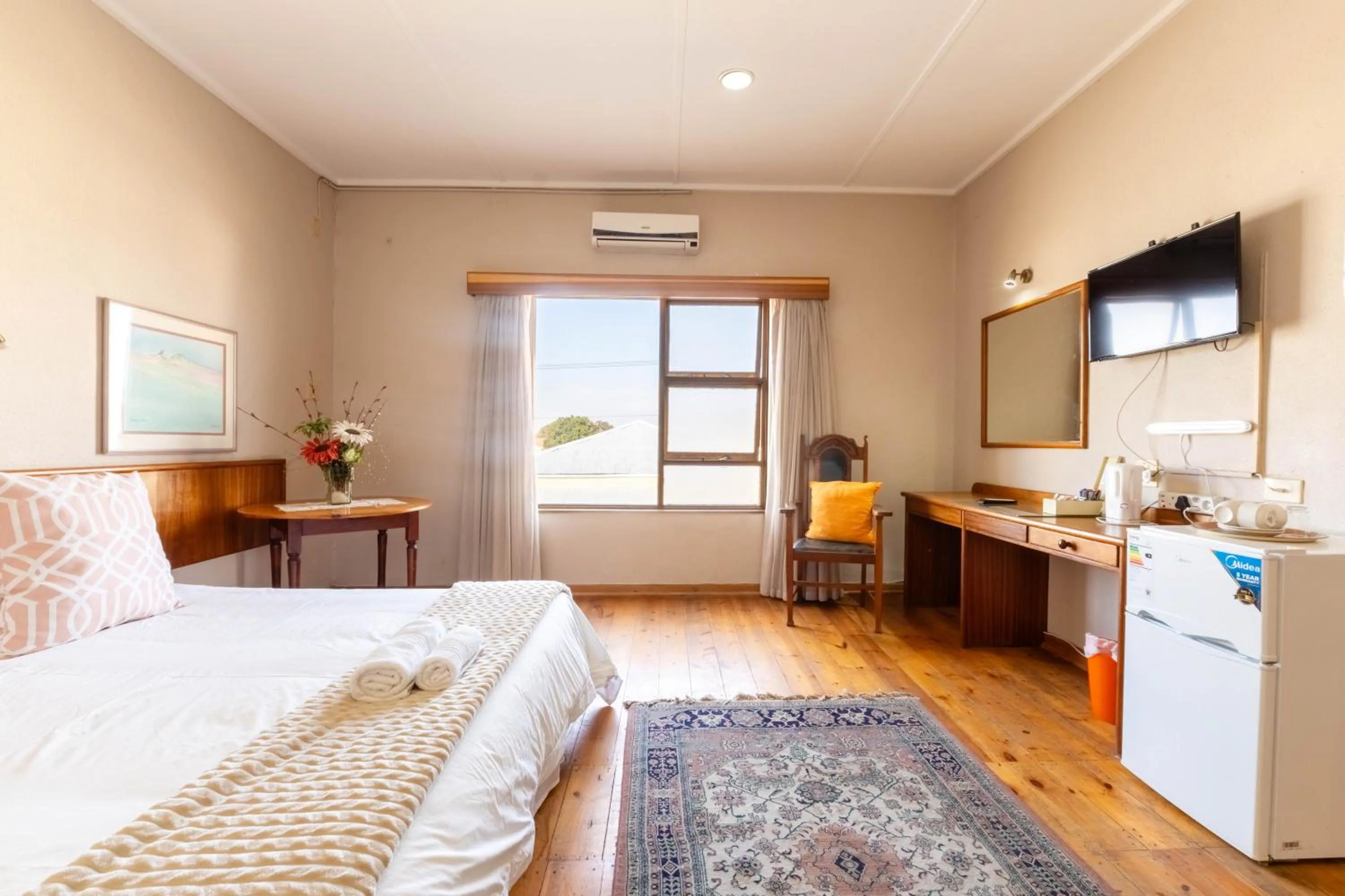 Bed in Karoo Country Inn